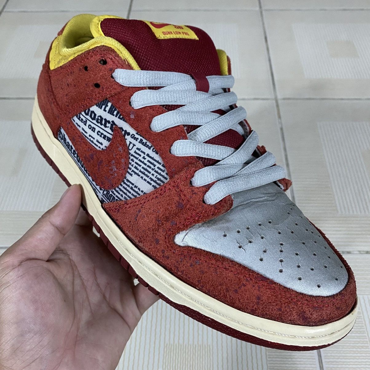 Nike SB Dunk Low Crawfish 2014 Size US 8.5 / EU 41-42 - 6 Thumbnail