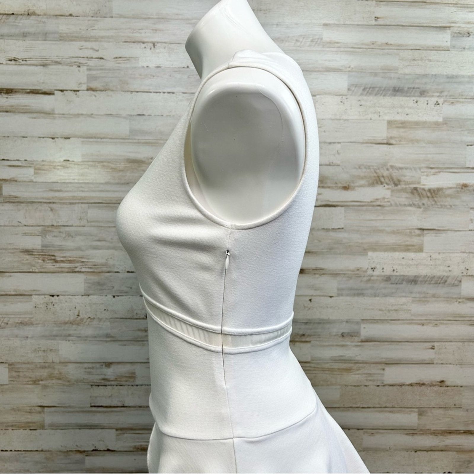 Victoria's Secret Victorias Secret Bodycon Peplum Dress Size 6 Cream Stretch Size M / US 6-8 / IT 42-44 - 6 Thumbnail