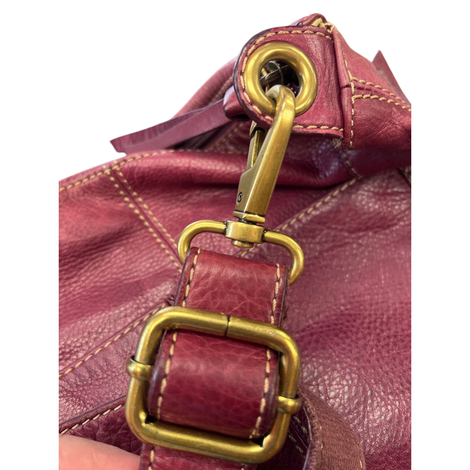 Fossil Fossil VTG wms red gold ware leather crossbody shoulder hand Size ONE SIZE - 13 Thumbnail