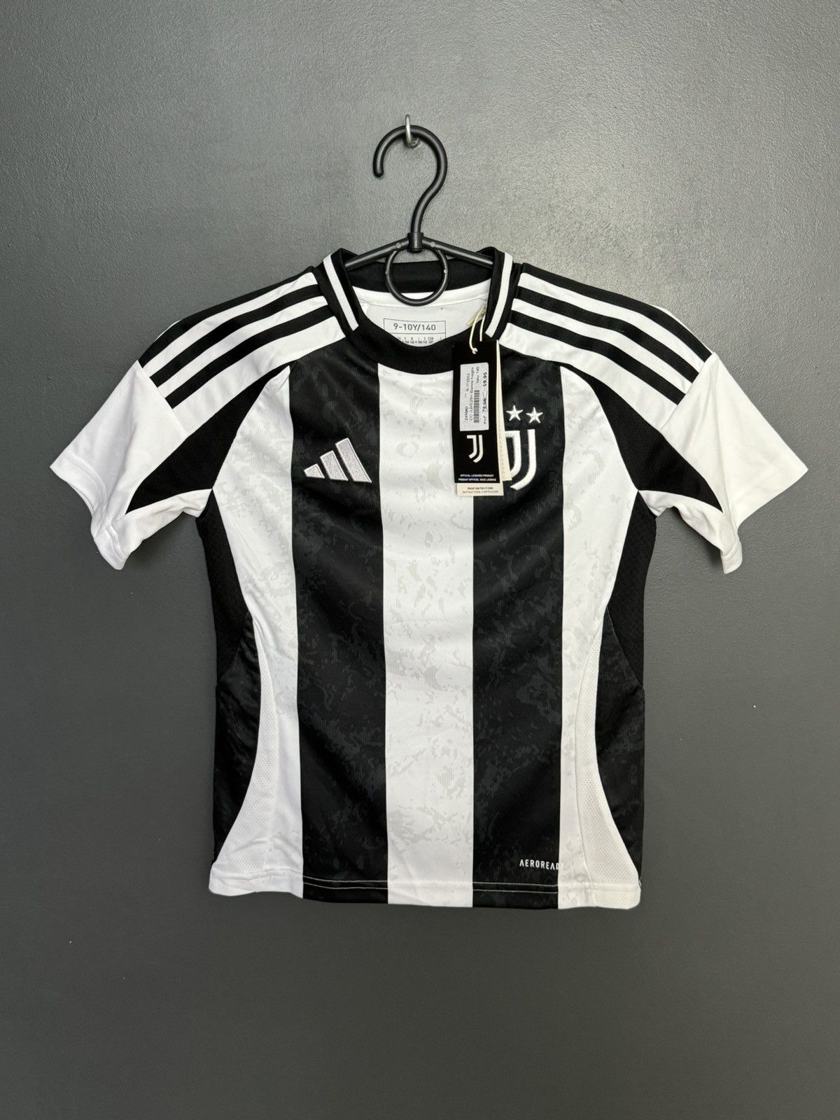 Adidas KIDS New Juventus 24/25 Home Football Jersey T-Shirts Size US XS / EU 42 / 0 - 1 Thumbnail