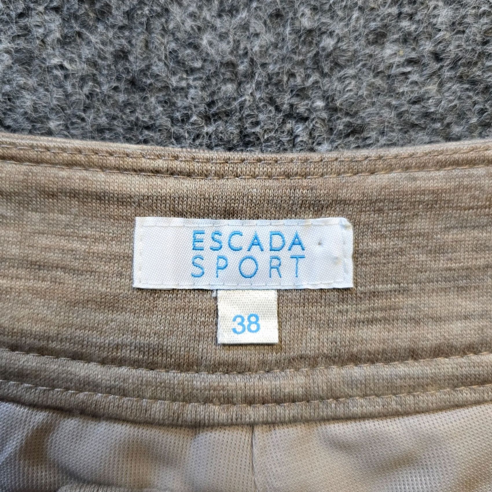 Escada VINTAGE Escada Sport Pants Women Size 38 Brown Tan Wool Knit Straight Leg Stretch Casual Size 26" / US 2 / IT 38 - 5 Thumbnail