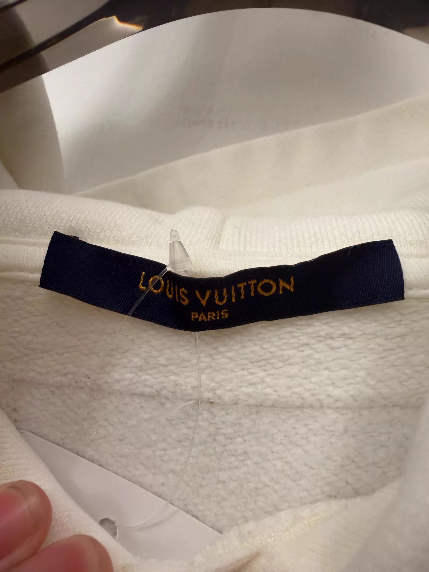 Louis Vuitton Louis Vuitton Solid Manual Sweatshirt L Neck Flaw Size US L / EU 52-54 / 3 - 5 Thumbnail