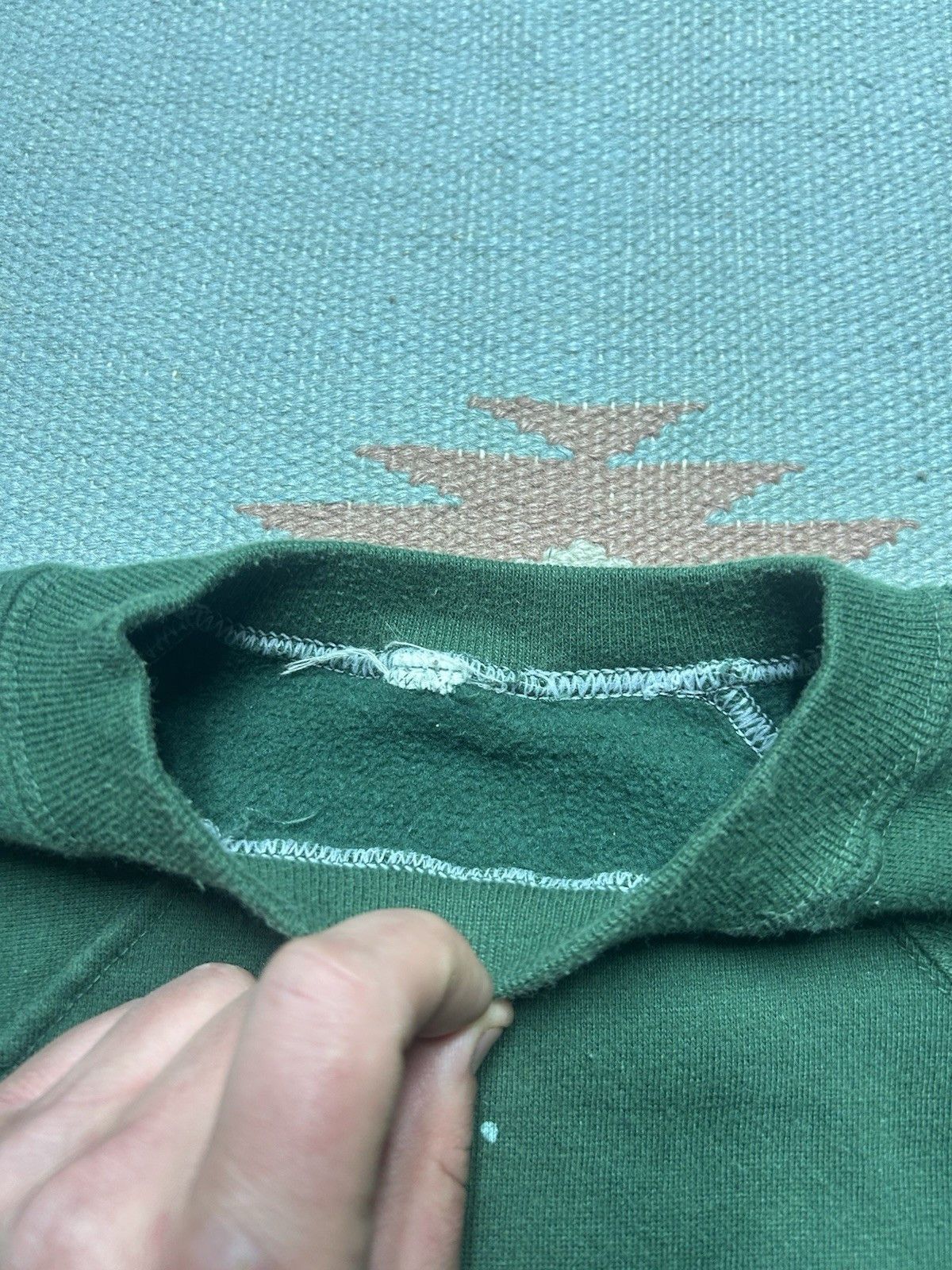 Vintage Vtg 70 crewneck sweatshirt blank forest green raglan paint M Size US M / EU 48-50 / 2 - 6 Thumbnail