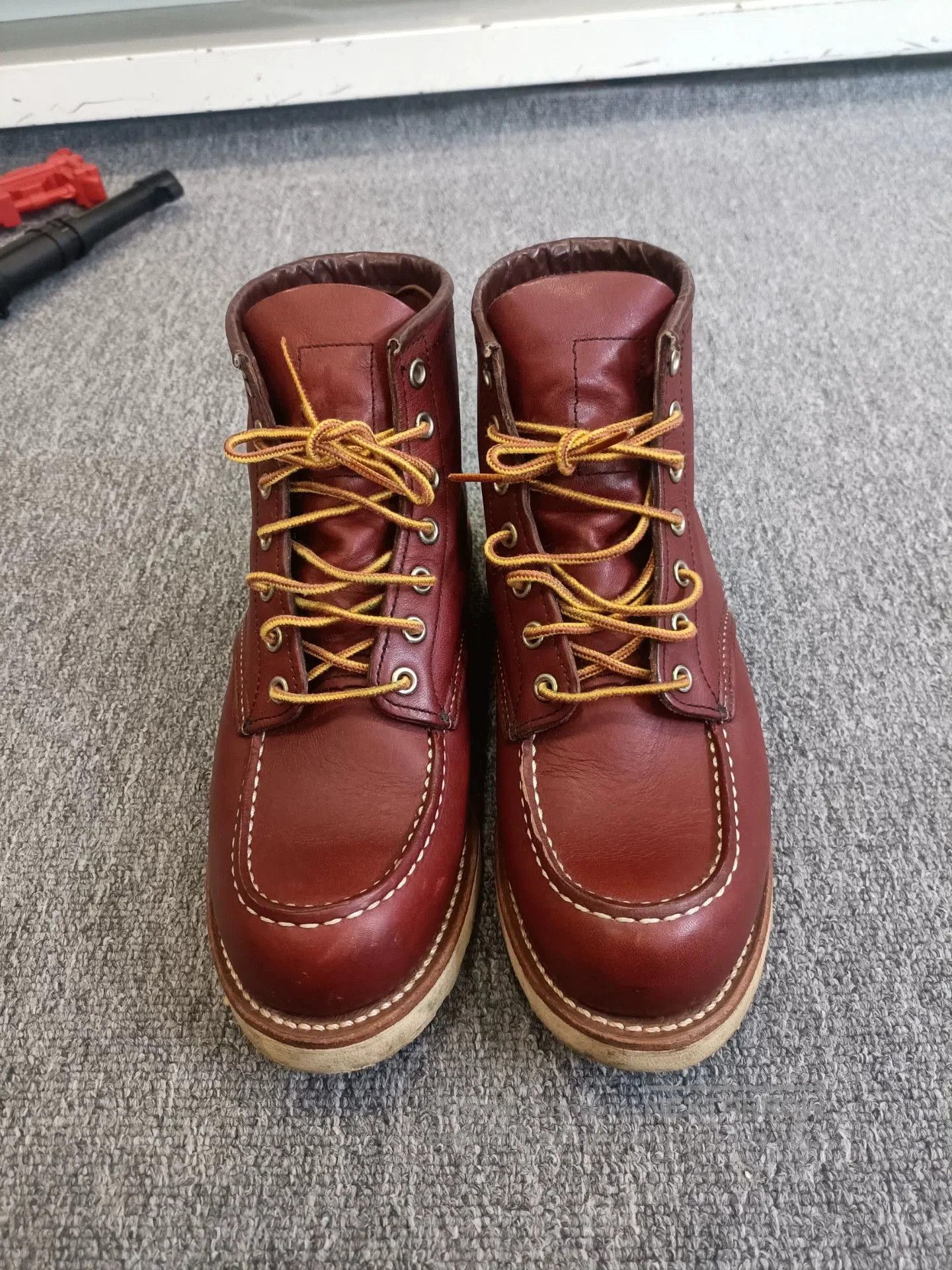 Red Wing 9106 Leather Boots Size 7D.