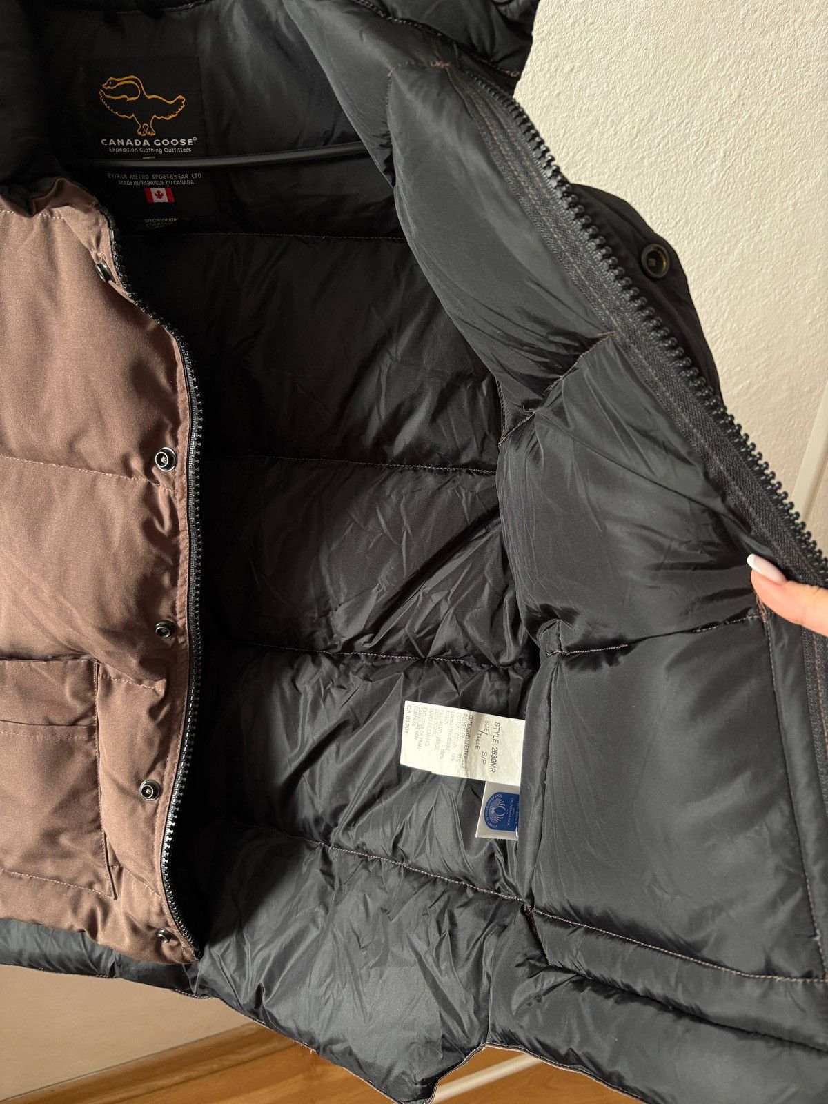 Canada Goose Vest Canada Goose mens brown Size US S / EU 44-46 / 1 - 11 Thumbnail