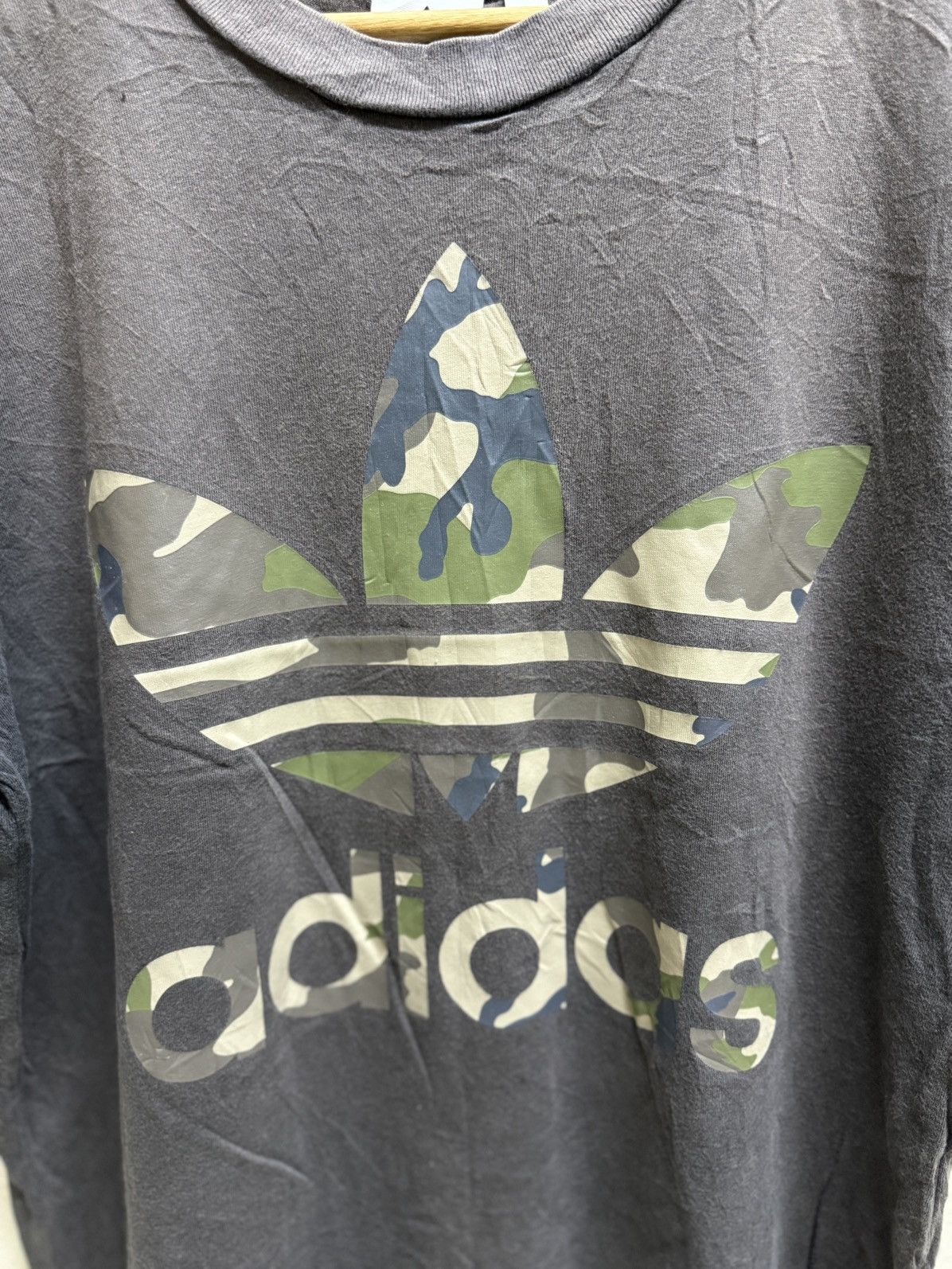 Adidas Sun faded🔥Adidas Camo Biglogo Tshirt Size US M / EU 48-50 / 2 - 6 Thumbnail