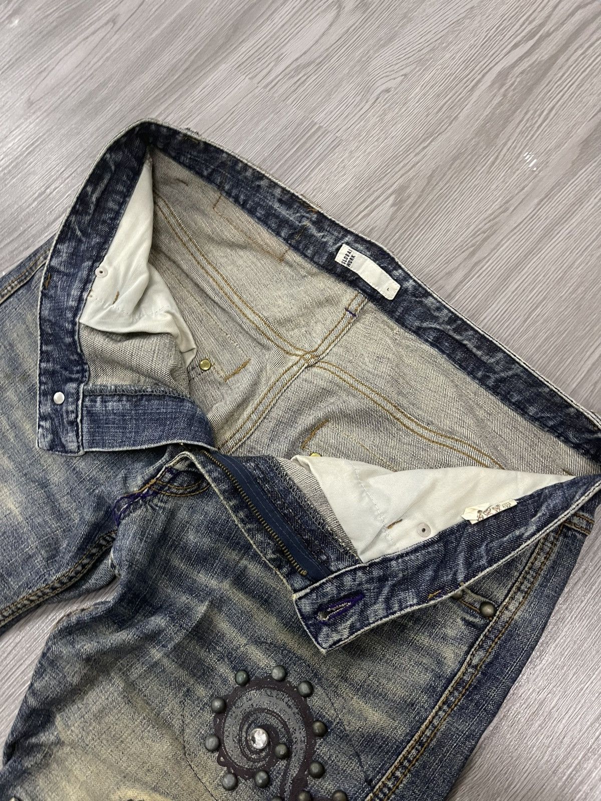 Global Work × Japanese Brand Boro studded Distressed Global Work denim Size US 33 - 7 Thumbnail