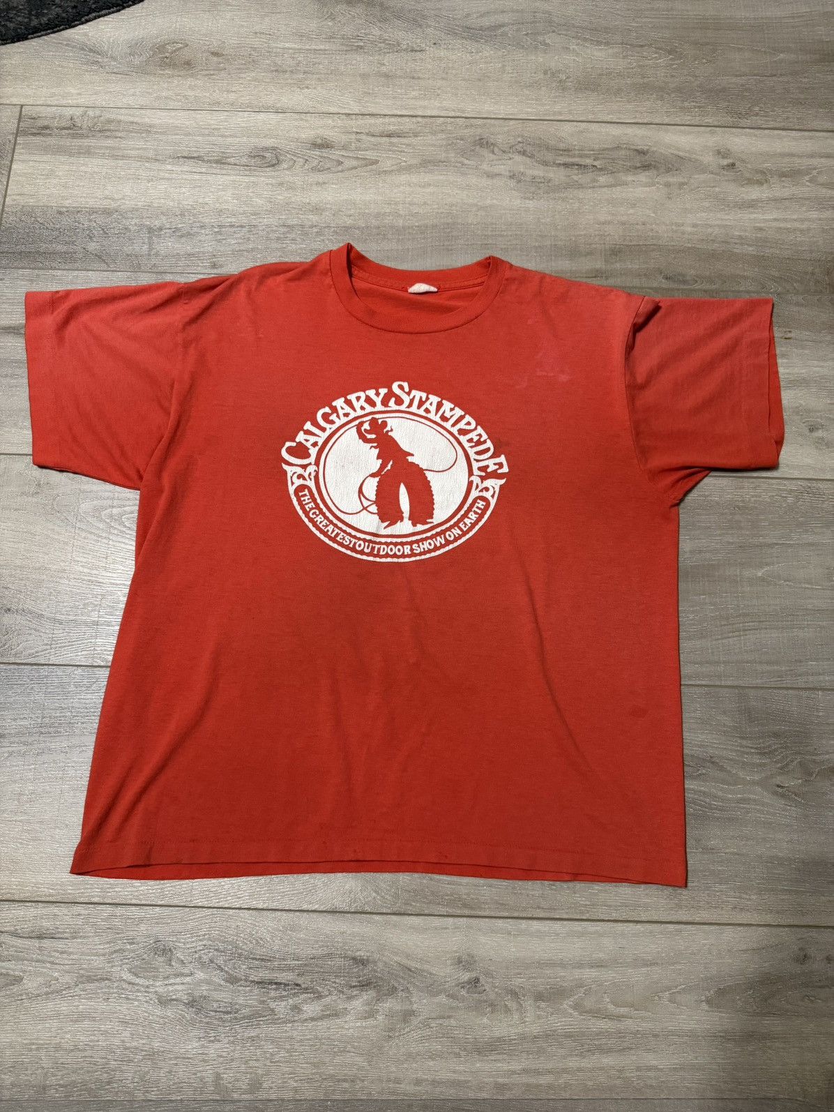 Vintage Vintage 90s Red Tee Size US XL / EU 56 / 4 - 1 Thumbnail