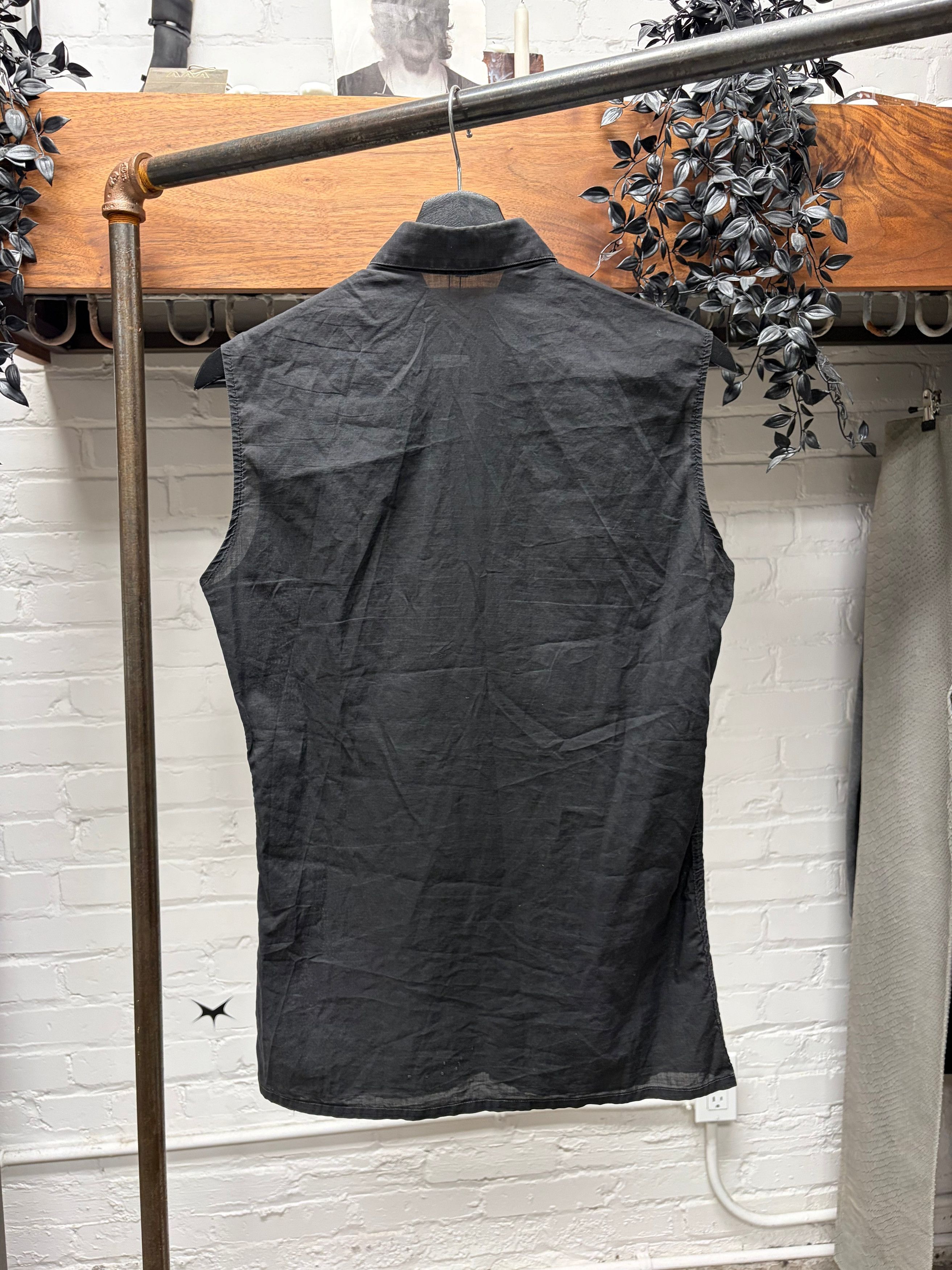 Raf Simons SS2002 Raf Simons ‘Woe Unto Those Who Spit on the Fear Generation’ Cutoff Button Up Shirt Size US S / EU 44-46 / 1 - 4 Thumbnail