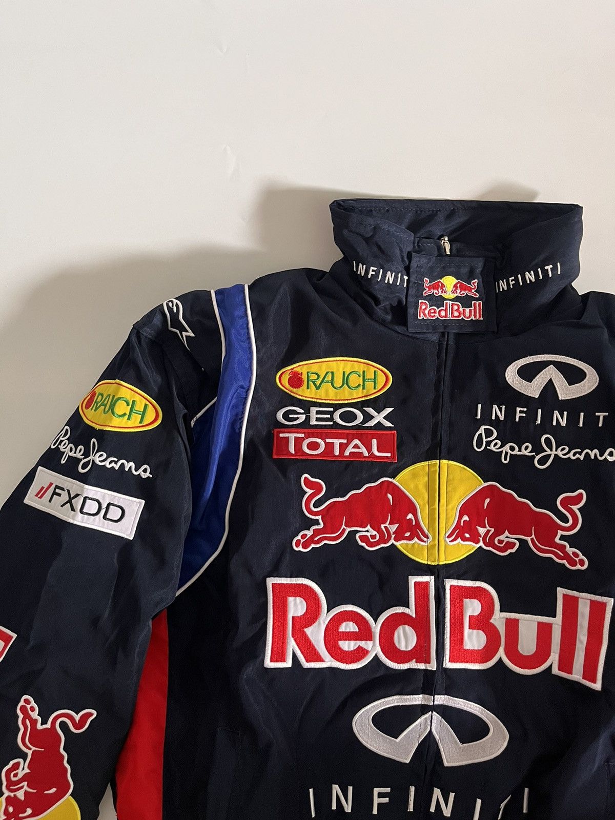 Red Bull Red Bull Racing Team jacket Size US M / EU 48-50 / 2 - 3 Thumbnail