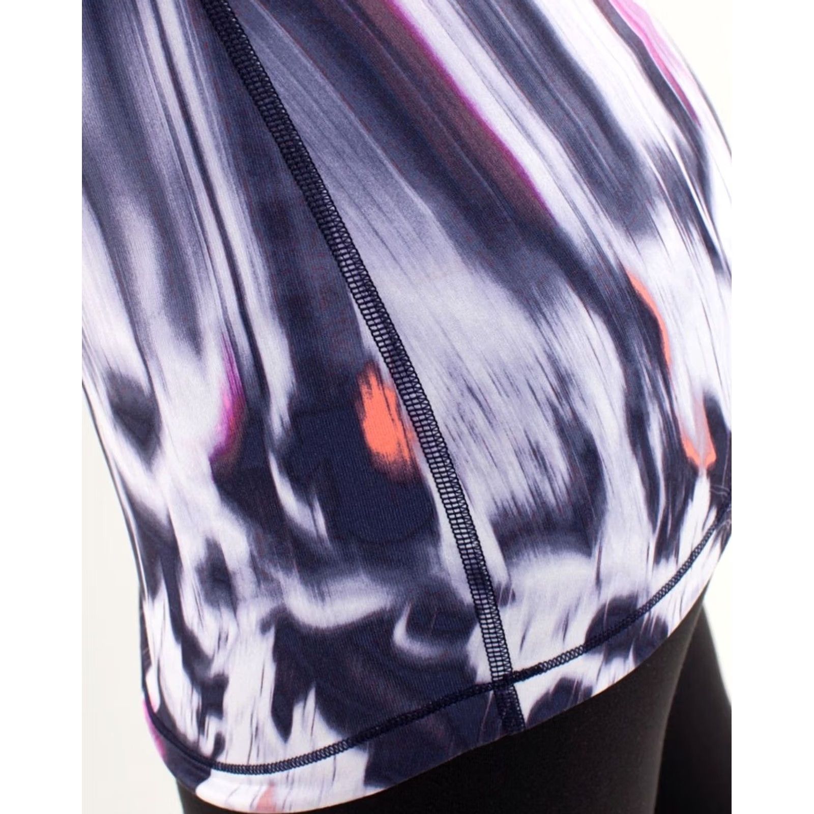 Lululemon Lululemon Cool Racerback Tank Top Multicolor Floral Luon 2 Women Sleeveless Racerback Extra Long Regular Size 2 100% Genuine Womens Size XS / US 0-2 / IT 36-38 - 3 Thumbnail