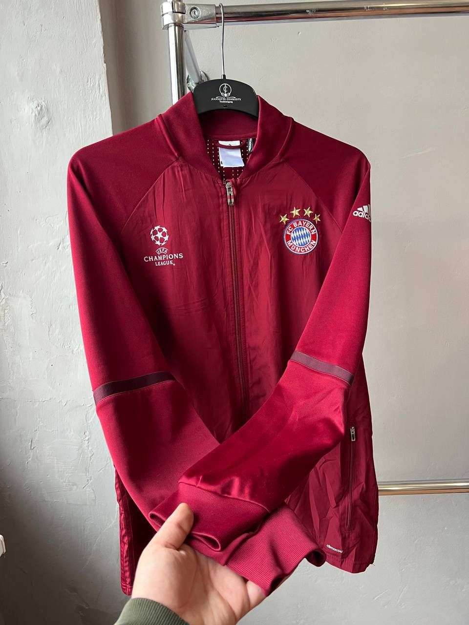 Adidas 2016 BAYERN MUNICH CHAMPION LEAGUE SOCCER ZIP JACKET ADIDAS Size US XL / EU 56 / 4 - 11 Thumbnail