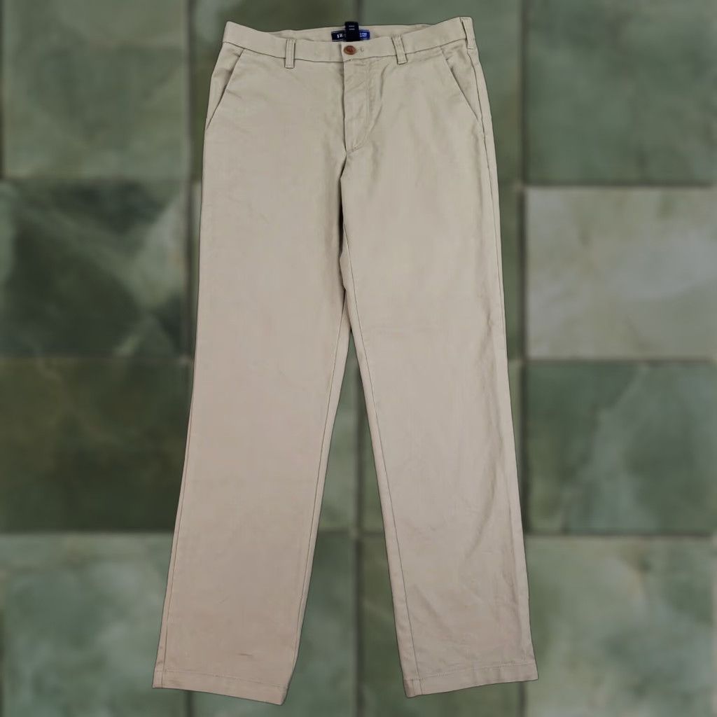 Izod IZOD Chino Pants Men 32x32 Beige Straight Leg Stretch Size US 32 / EU 48 - 1 Thumbnail