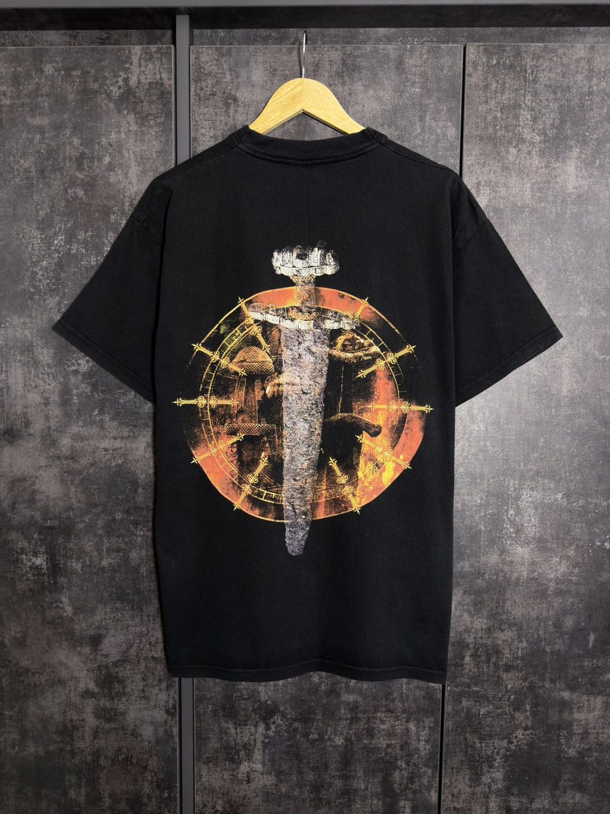 Vintage Vintage 00s Amon Amarth Tshirt Rock Band ERD Oasis Deftones Size US L / EU 52-54 / 3 - 2 Thumbnail