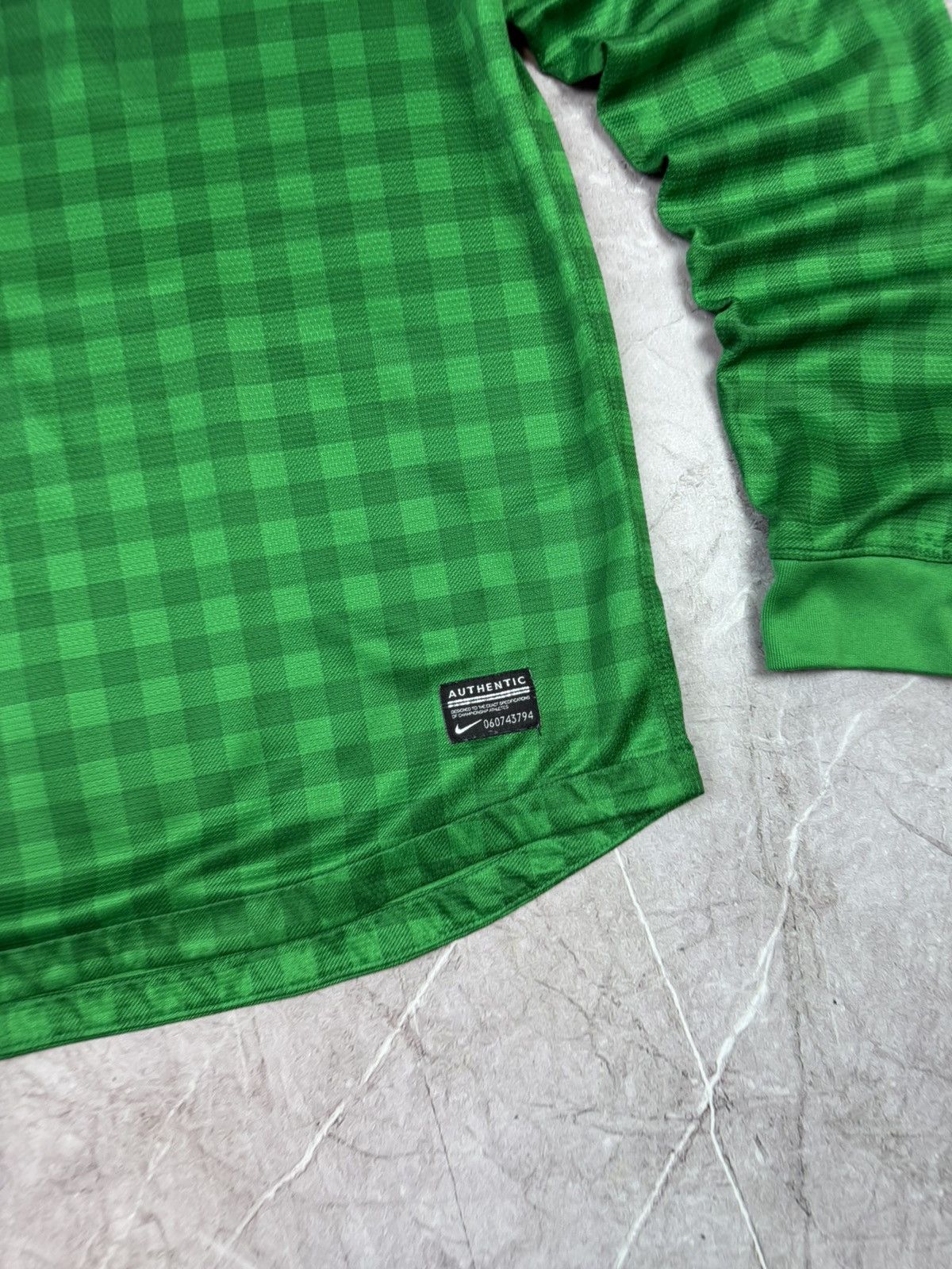 Nike Vintage 2012/13 Manchester United Training Jersey Size M Size US M / EU 48-50 / 2 - 4 Thumbnail