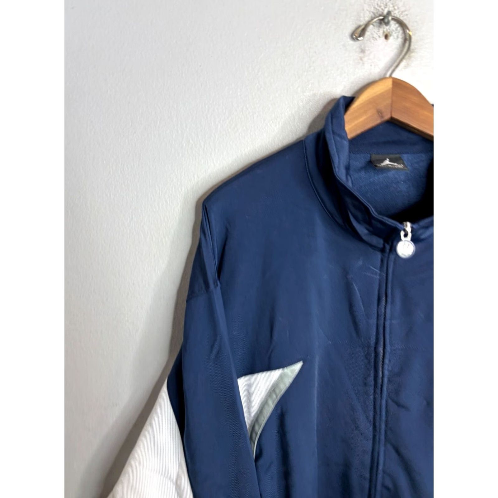 Jordan Brand Jordan Air Jordan Jacket Polyester Full Zip Track Sweater Men XL Blue 90s Retro Sports Basketball Gym Training Jacket Size US XL / EU 56 / 4 - 2 Thumbnail