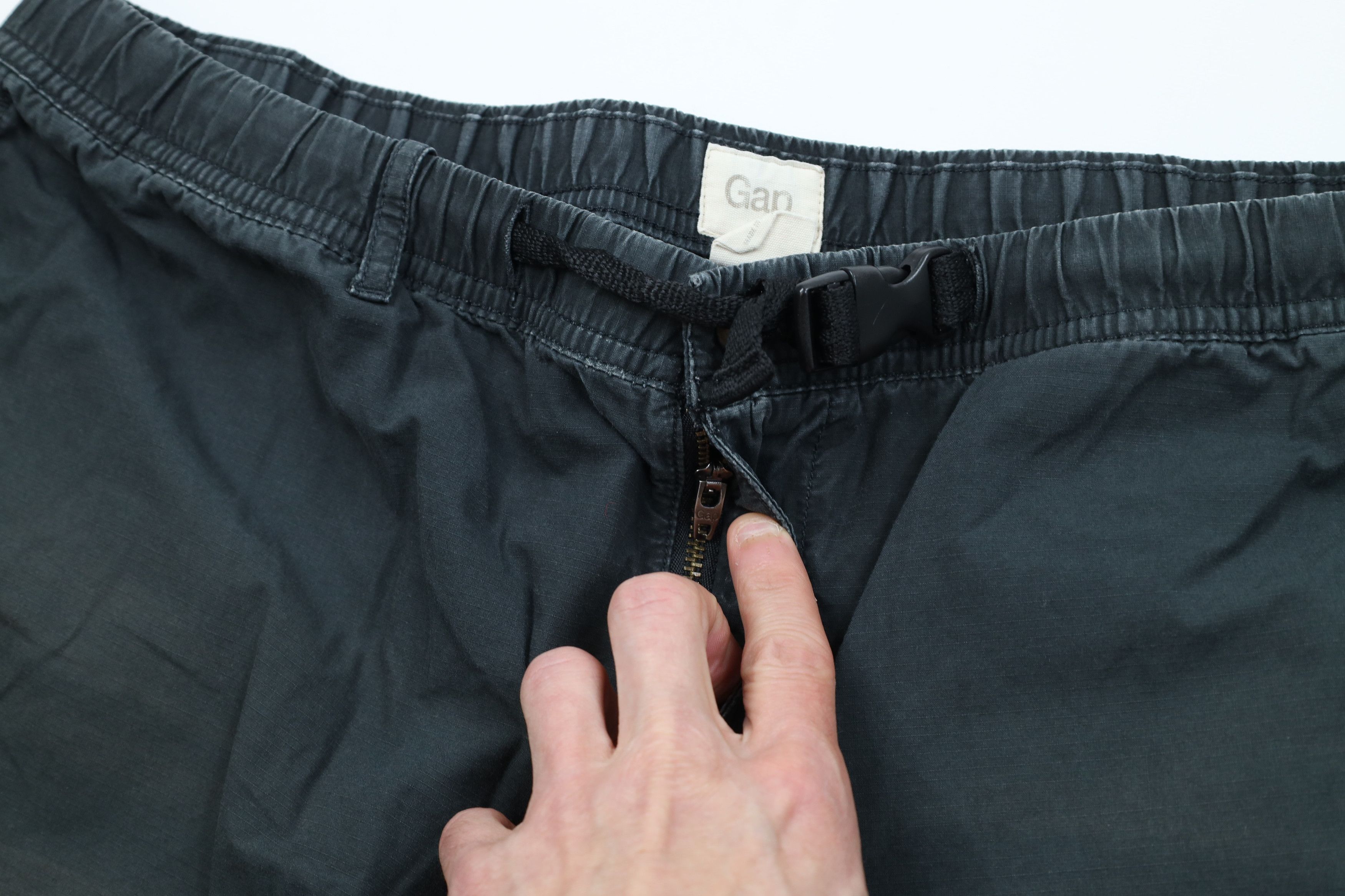Gap Vintage Y2K Gap Sun Faded Belted Hiker Trekking Shorts Size US 34 / EU 50 - 7 Thumbnail