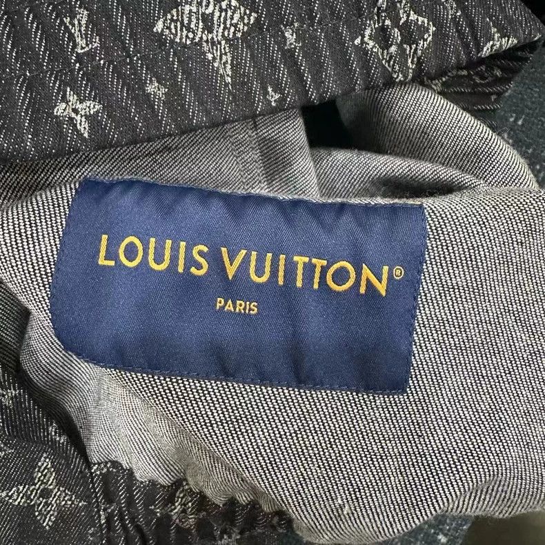 Louis Vuitton Louis Vuitton Baby's breath Logo denim jacket Size US S / EU 44-46 / 1 - 5 Thumbnail