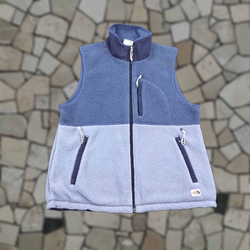 The North Face North Face Vest Womens Medium Blue Fleece Cragmont Full Zip Two Tone Sweater Size M / US 6-8 / IT 42-44 - 1 Thumbnail