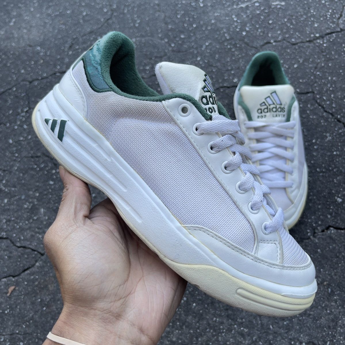 Vintage 1999 Rare Rod Laver Sneakers