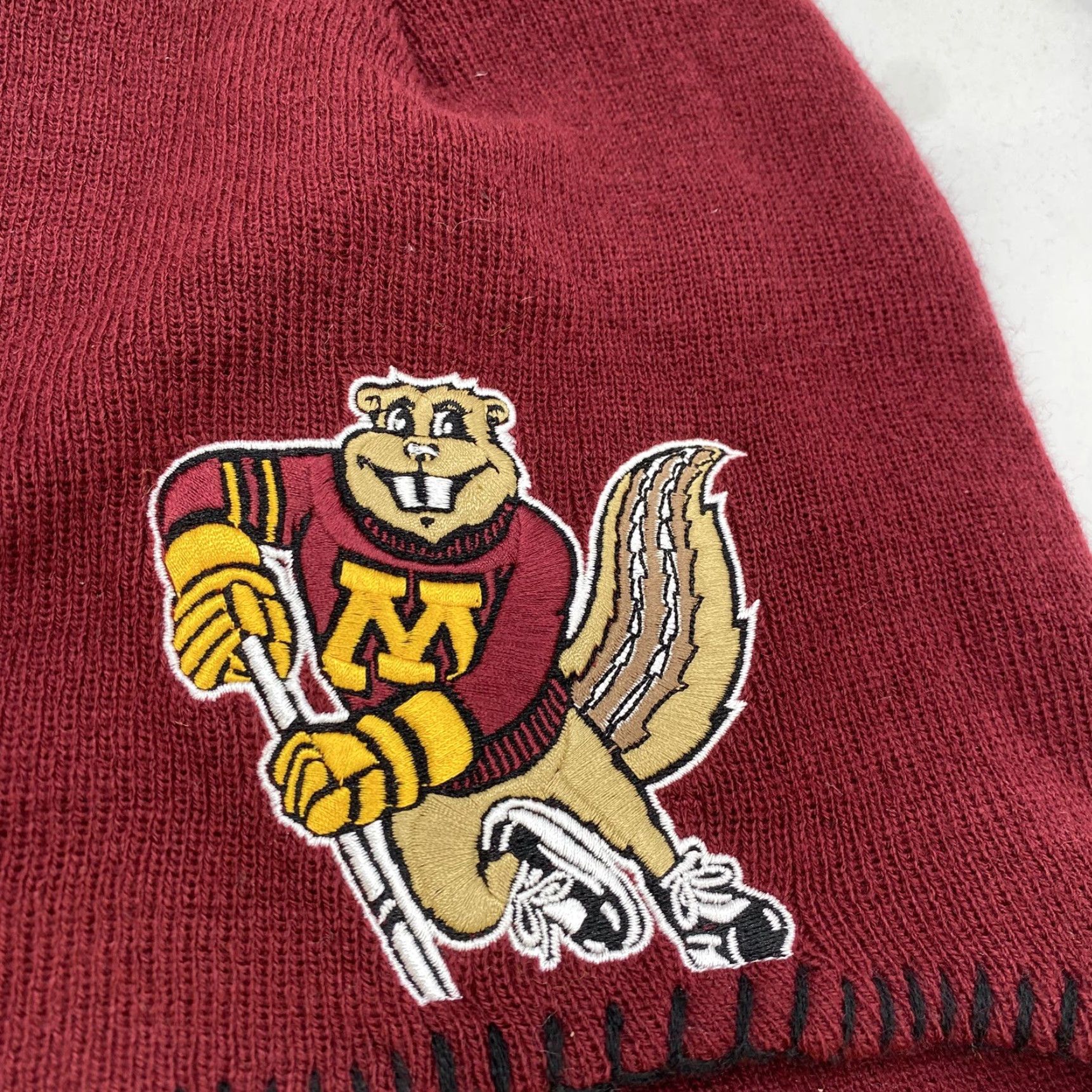 Top Of The World MN Gophers Pom Beanie Ropes Maroon Gold University of Minnesota Hat OSFA Size ONE SIZE - 3 Thumbnail