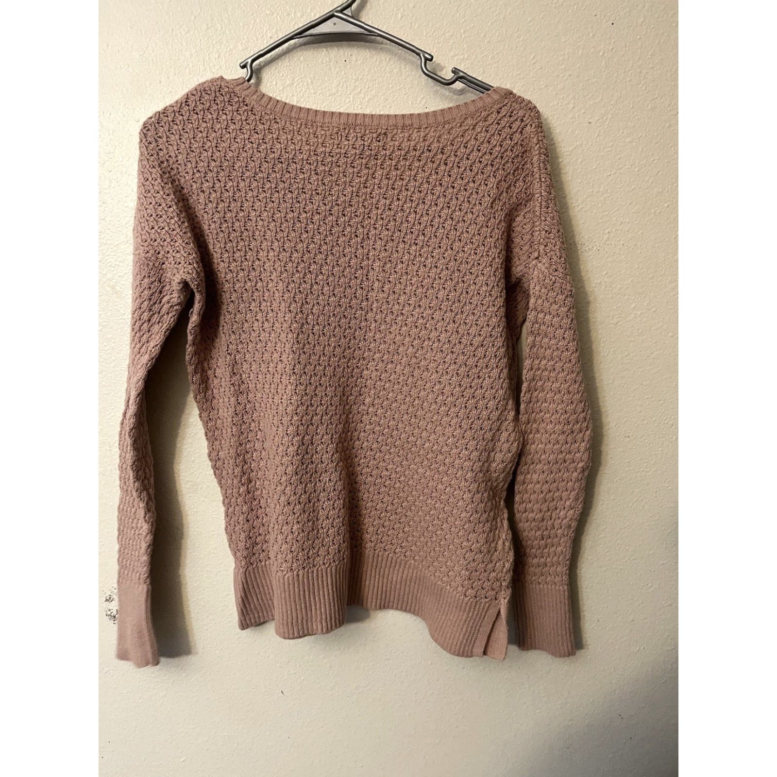 American Eagle Outfitters AMERICAN EAGLE Sweater Womens Small Pullover Knit V Neck Pink Size S / US 4 / IT 40 - 3 Thumbnail