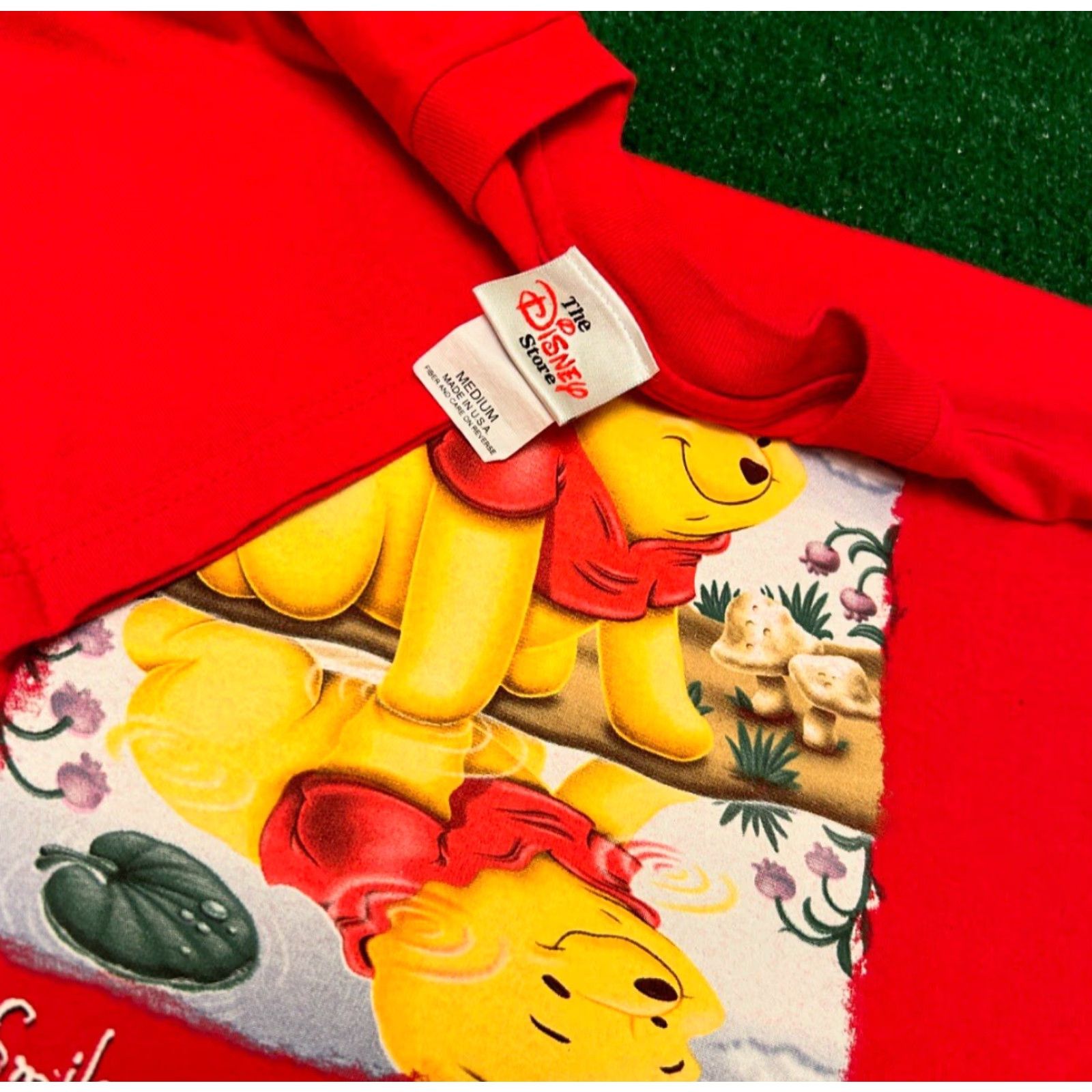 Disney VINTAGE 90s Disney Winnie The Pooh Smile World Smile Back Cartoon VTG Shirt Sz M Mens Red Short Sleeve T-Shirt 1990-1999 Size US M / EU 48-50 / 2 - 2 Thumbnail