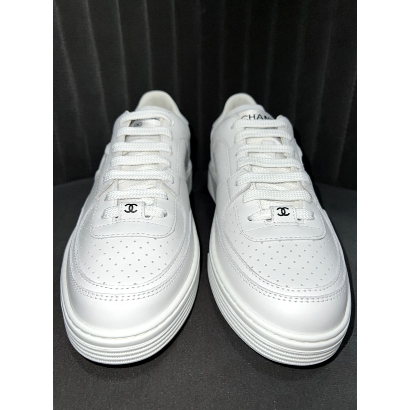 Chanel 23A Calfskin CC Logo Tie Flat Runner Trainer Sneaker 38.5 Size US 8.5 / IT 38.5 - 6 Thumbnail