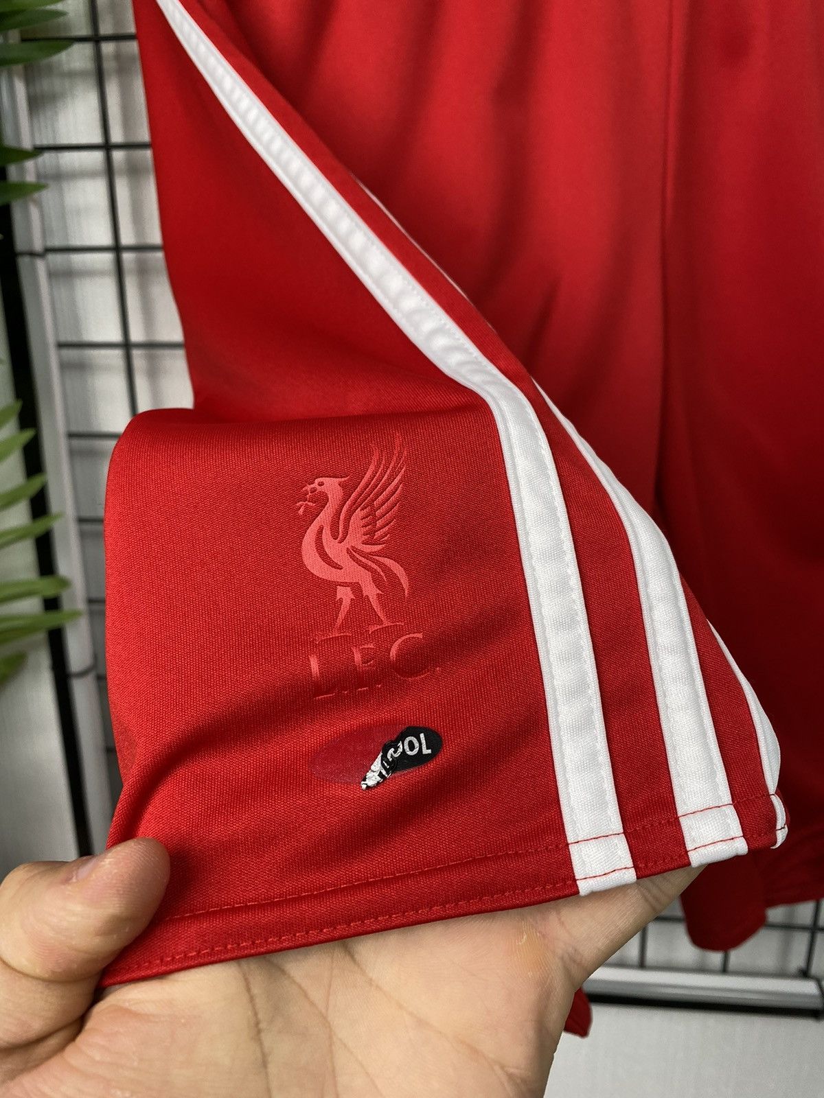 Adidas Liverpool red shorts Adidas XL 2008 2009 Men home kit Size US 36 / EU 52 - 5 Thumbnail