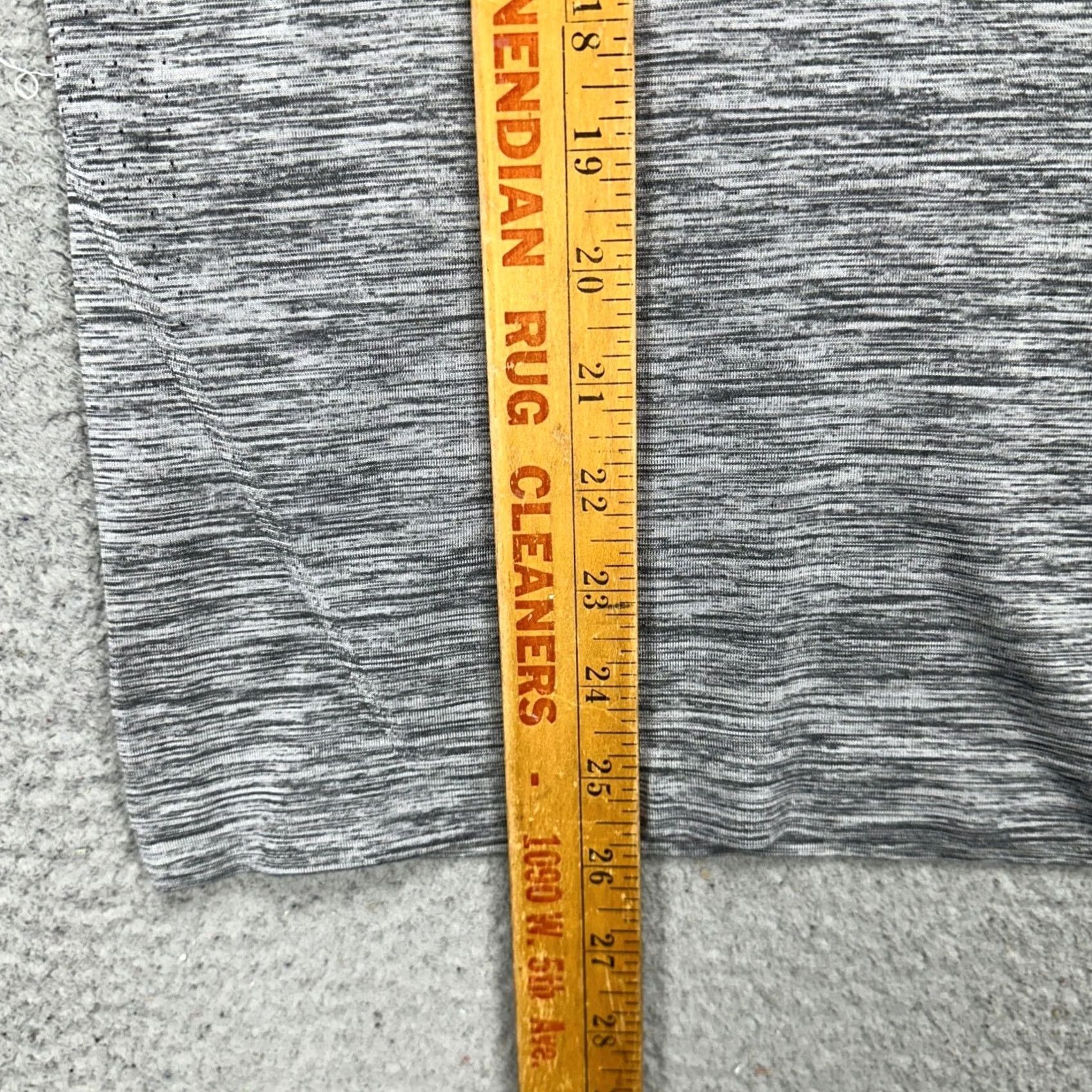 Lululemon Lululemon Mens T-Shirt Small Grey Salt Pepper Breathable Short Sleeve V-Neck Metal Vent Tech Athleisure Tee Size US S / EU 44-46 / 1 - 7 Thumbnail