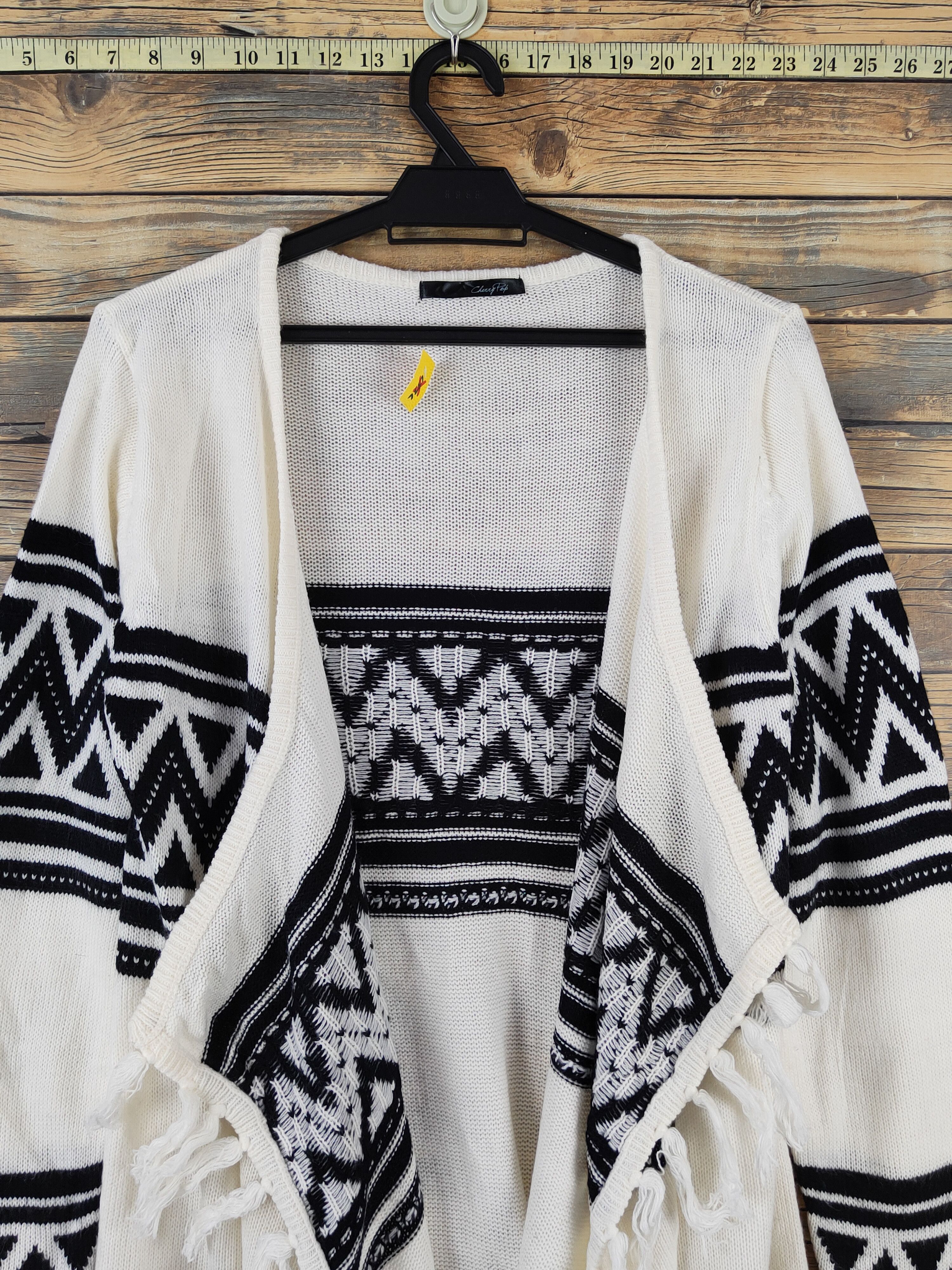 Vintage Cherry Pop Cream Black Knitwear Cardigan #W967 Size M / US 6-8 / IT 42-44 - 2 Thumbnail