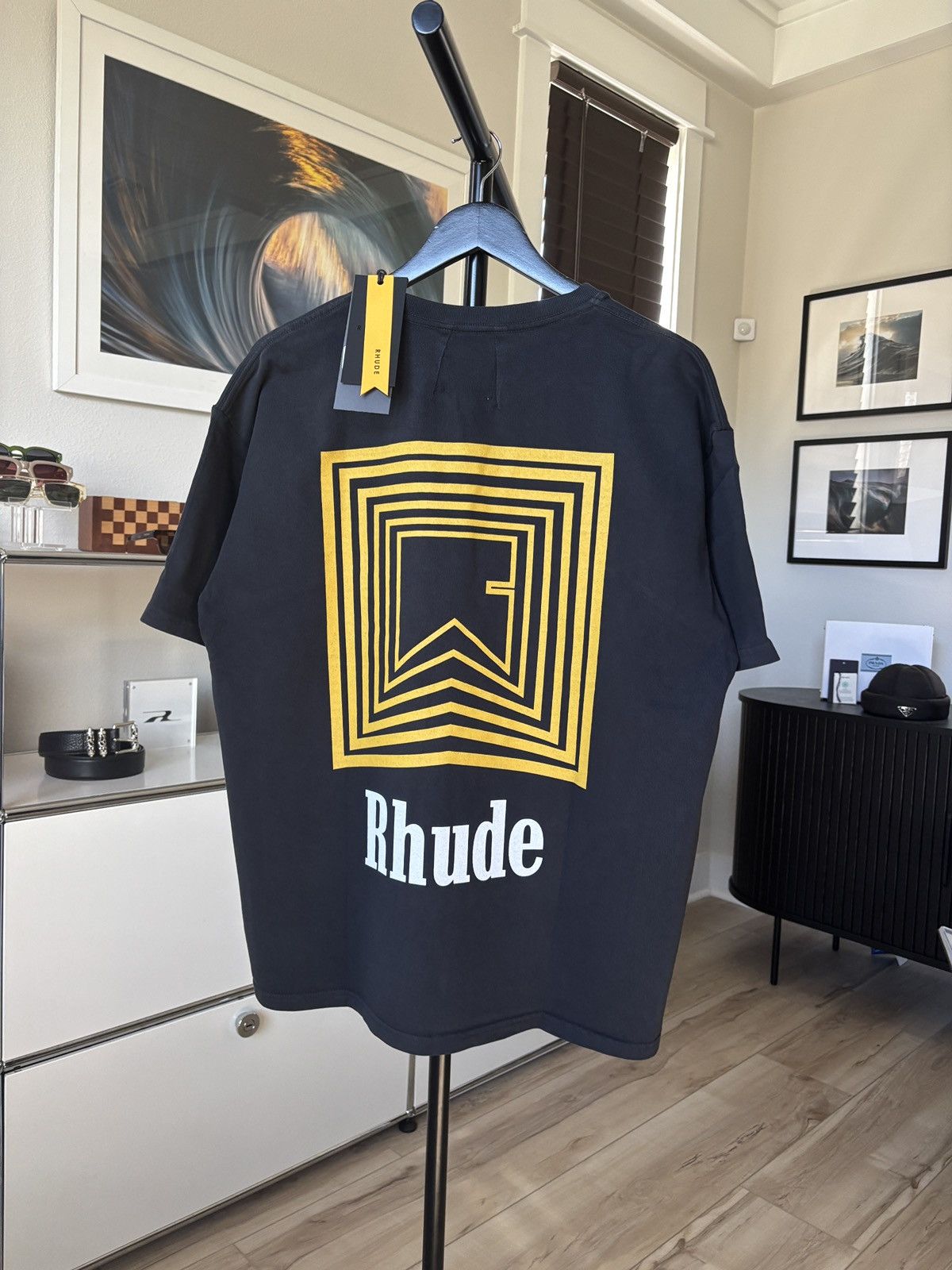 Rhude RHUDE | CHEVRON REPEAT LOGO GRAPHIC TEE Size US S / EU 44-46 / 1 - 5 Thumbnail