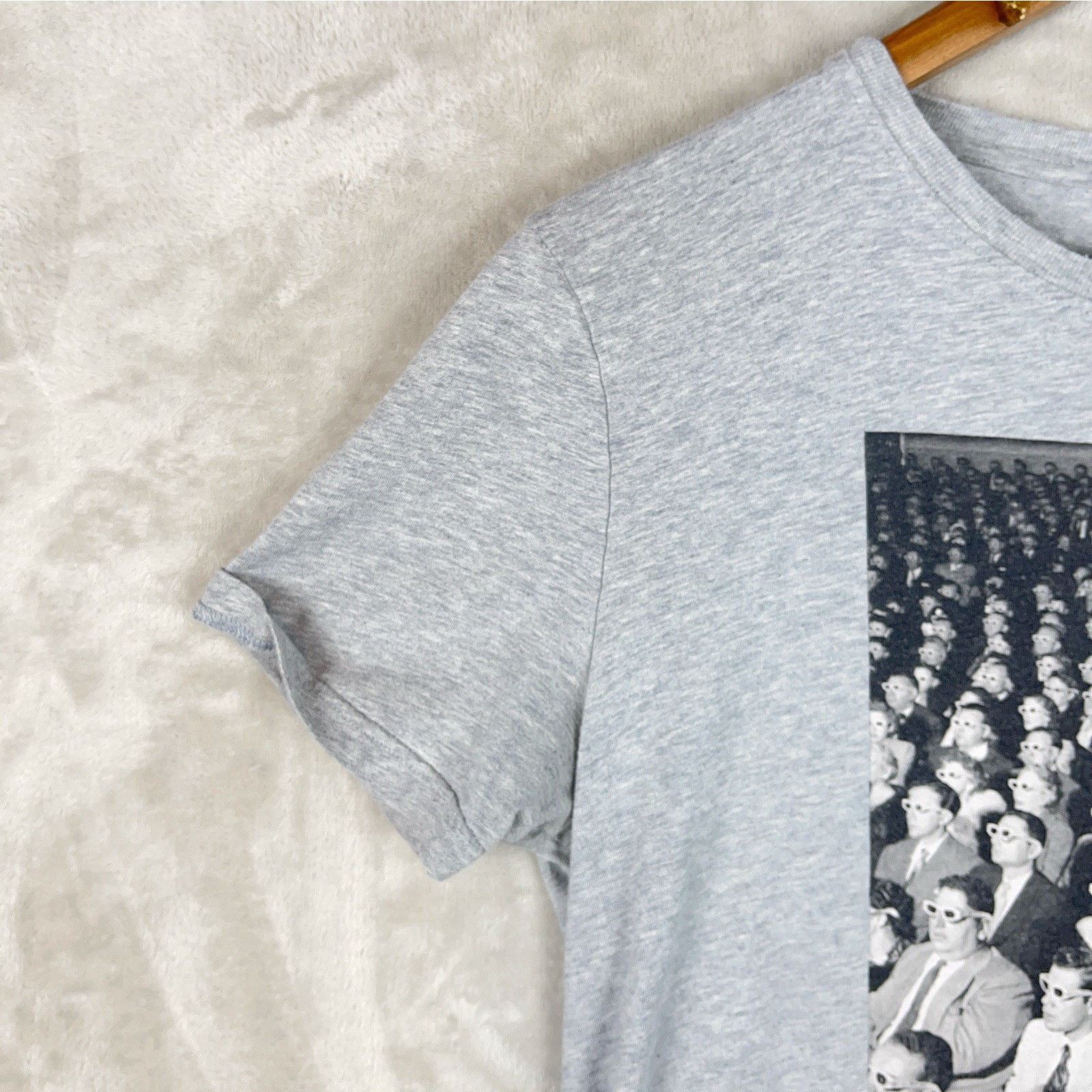 United Colors Of Benetton UCB X Life Magazine Men's Small Gray T Shirt Tee Cinema 3D Size US S / EU 44-46 / 1 - 6 Thumbnail