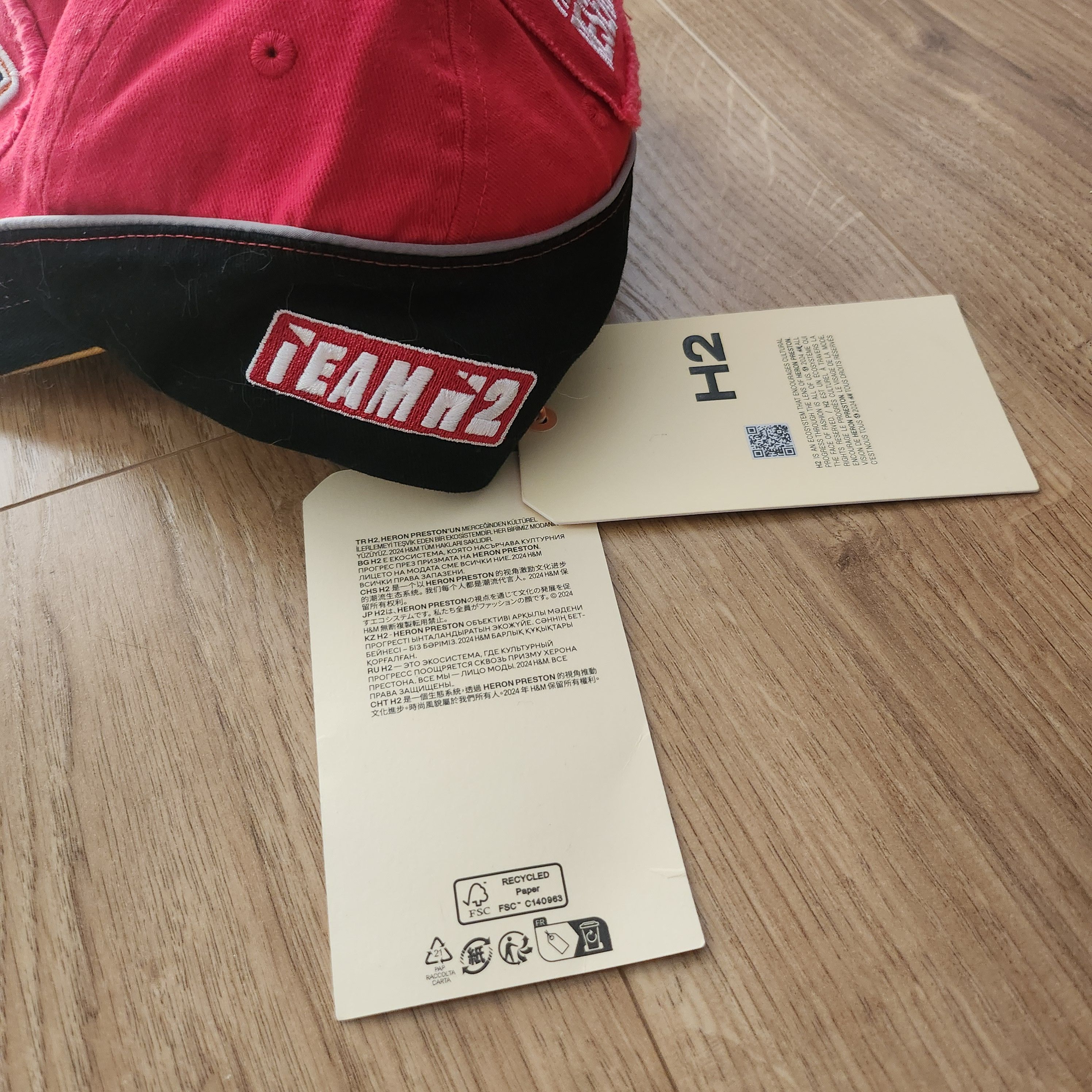 H&M × Heron Preston H2 Energy Heron Preston Hat Size ONE SIZE - 2 Thumbnail