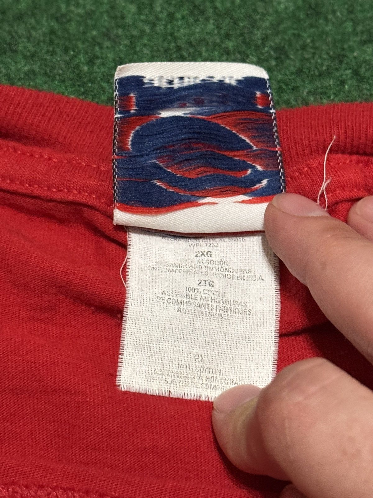 NFL Vintage Y2K Tampa Bay Buccaneers Embroidered 2XL T Shirt Size US XXL / EU 58 / 5 - 3 Thumbnail