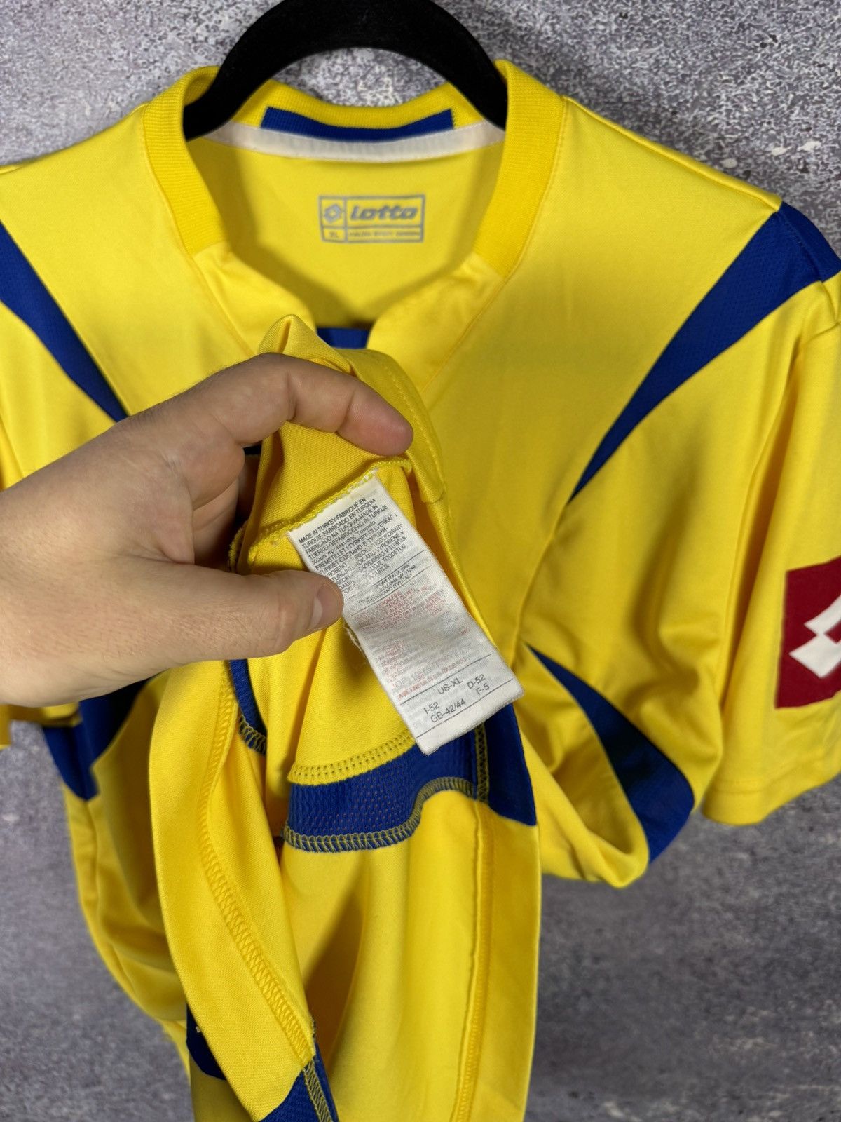 Lotto Sport × Vintage Vintage Ukraine National Team 2006 Lotto Soccer Jersey Large Size US L / EU 52-54 / 3 - 9 Thumbnail