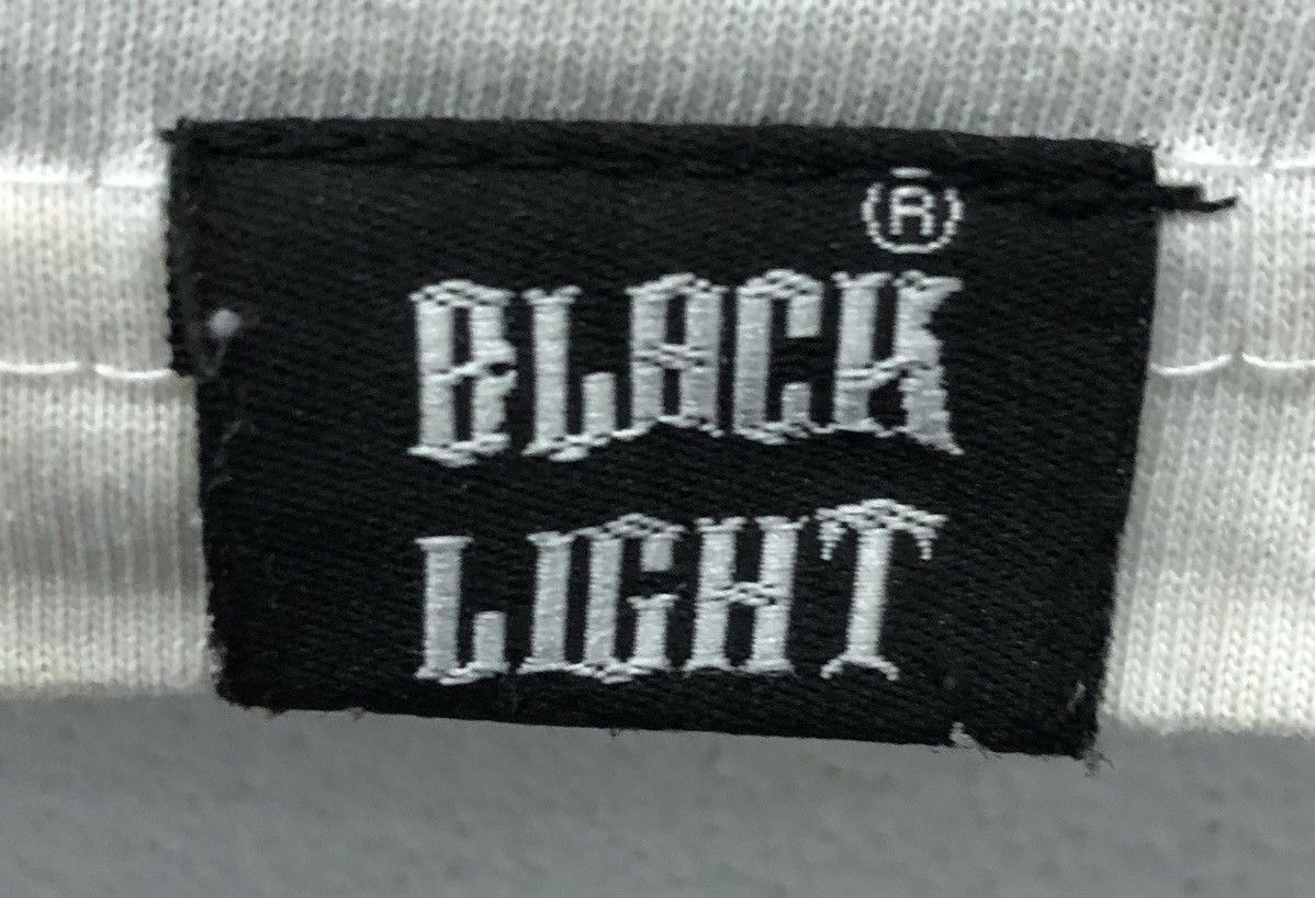Vintage Vintage Black Light Death T-Shirt Size US M / EU 48-50 / 2 - 5 Thumbnail