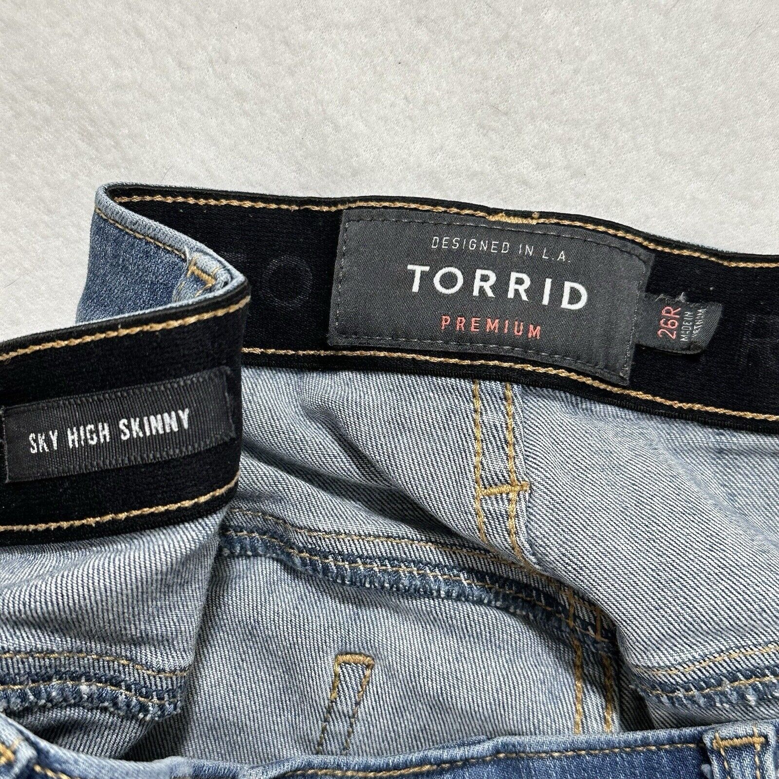 Other Torrid 26R Sky High Skinny Jeans Ripped Distressed Blue Size 42" / US 20 - 7 Thumbnail
