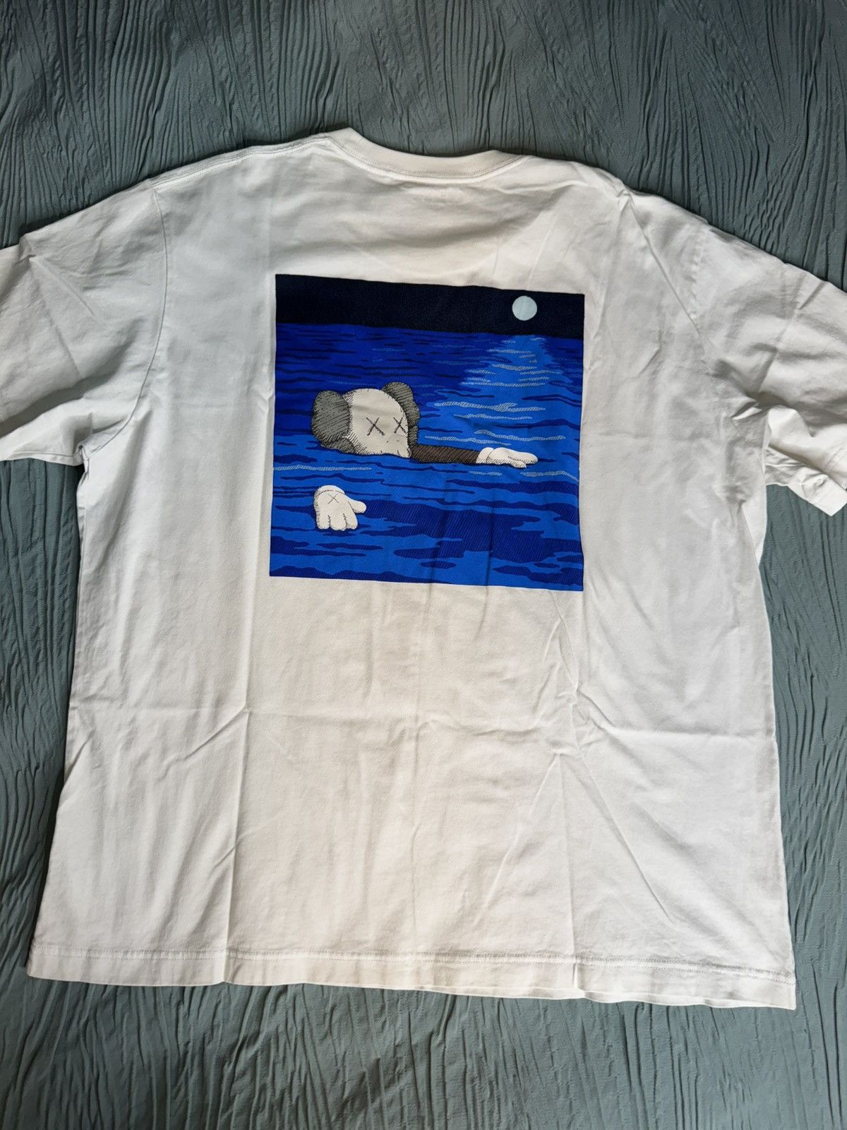 Kaws × Uniqlo KAWS x UNIQLO UT Short Sleeve Cover Art T-Shirt “White” Size US XXL / EU 58 / 5 - 4 Thumbnail