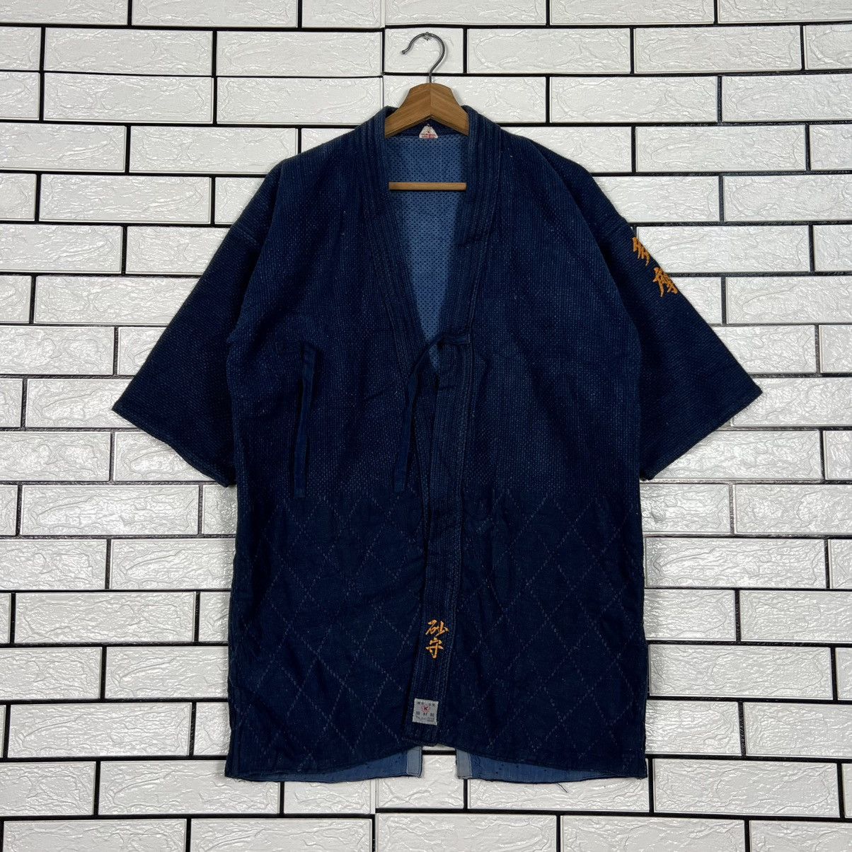 Vintage Japan Indigo Blue Sashiko Thick Weave Kimono #4147-C189 Size US L / EU 52-54 / 3 - 1 Thumbnail