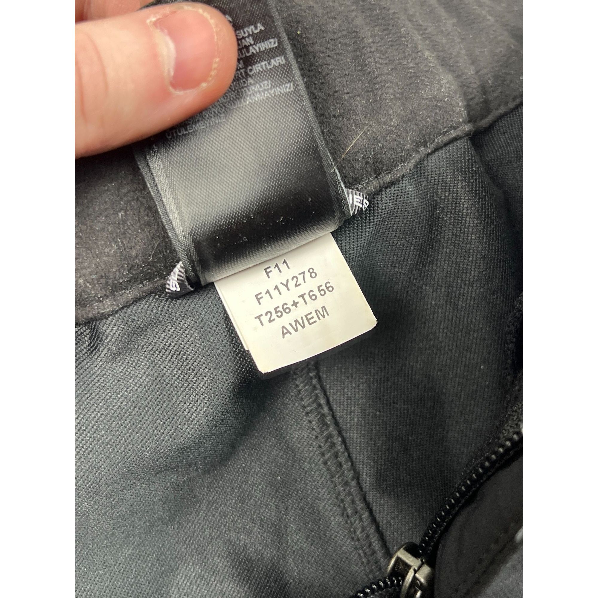 The North Face The North Face Lightweight Nylon Ski Pants (Y0212) Size 28" / US 6 / IT 42 - 11 Thumbnail