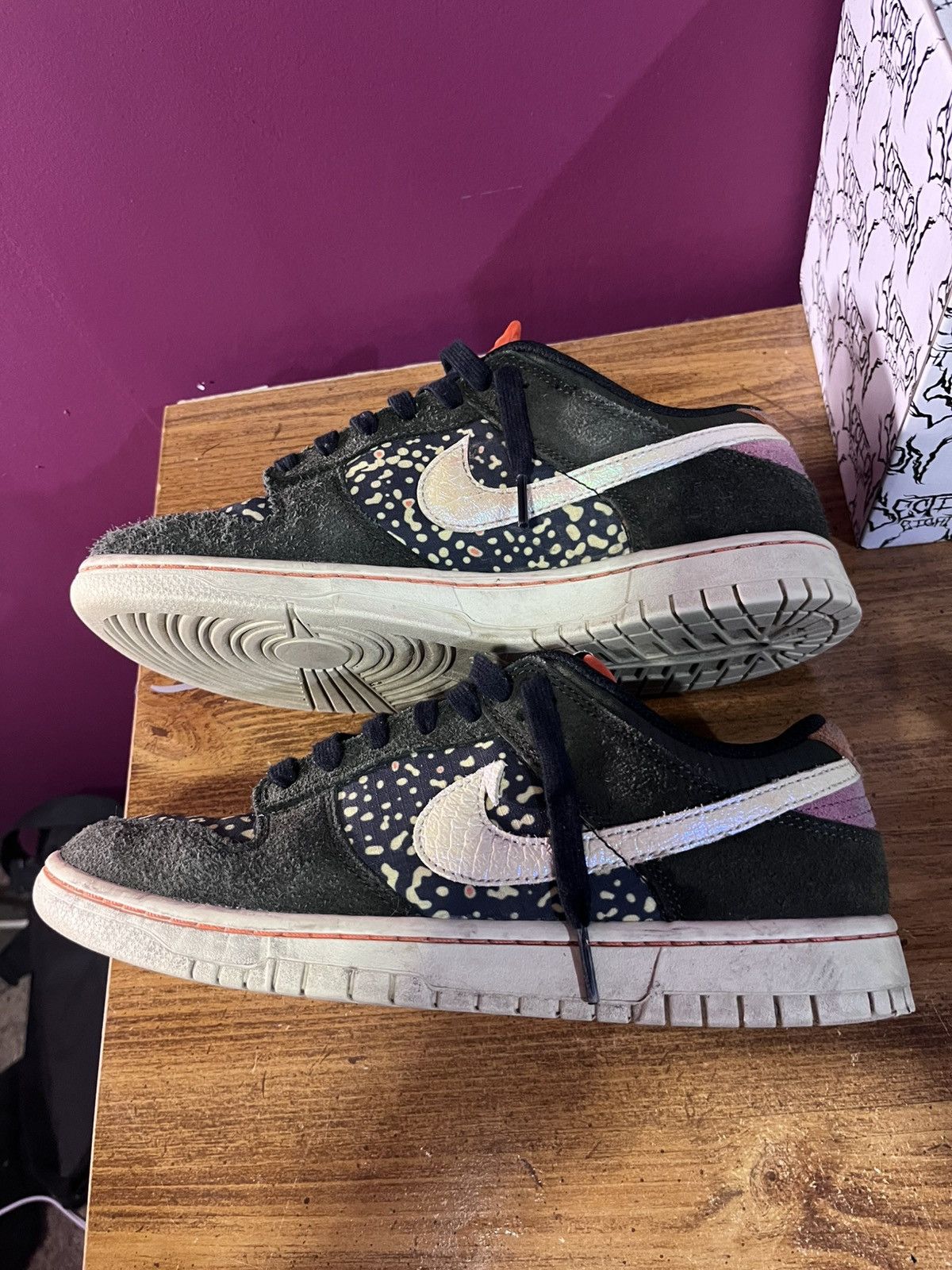 Nike Nike dunk rainbow trout Size US 8 / EU 41 - 2 Thumbnail