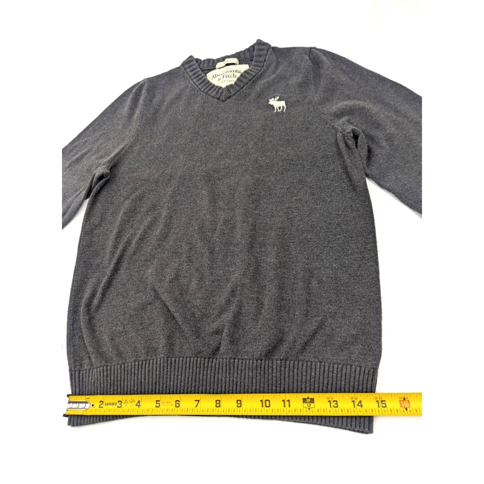 Abercrombie & Fitch Abercrombie & Fitch Muscle Gray Knit V-Neck Sweater Men L Pullover White Moose Size US L / EU 52-54 / 3 - 5 Thumbnail