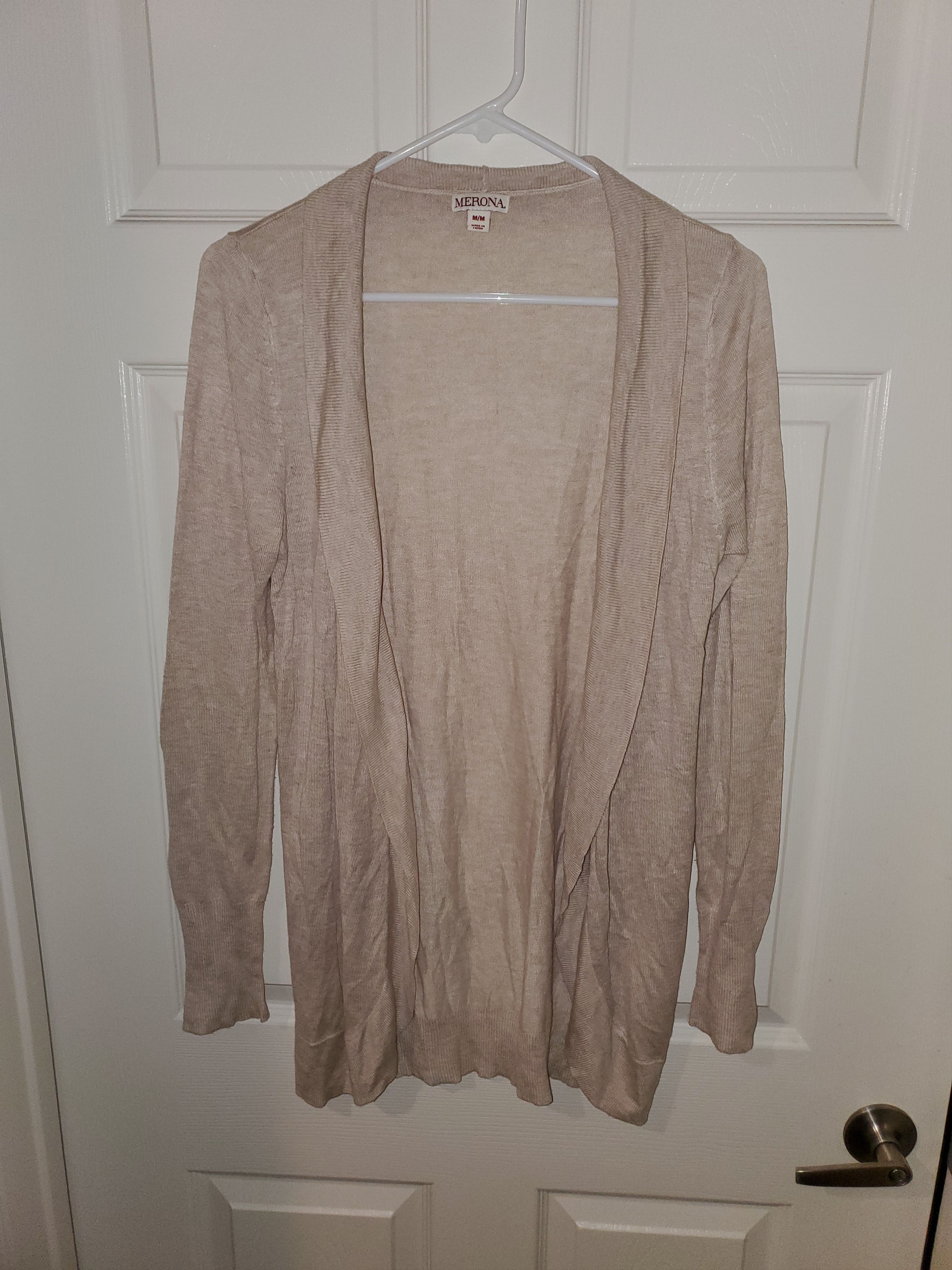 Merona Cream colored comfy + cozy cardigan/sweater (size M) Size M / US 6-8 / IT 42-44 - 1 Thumbnail