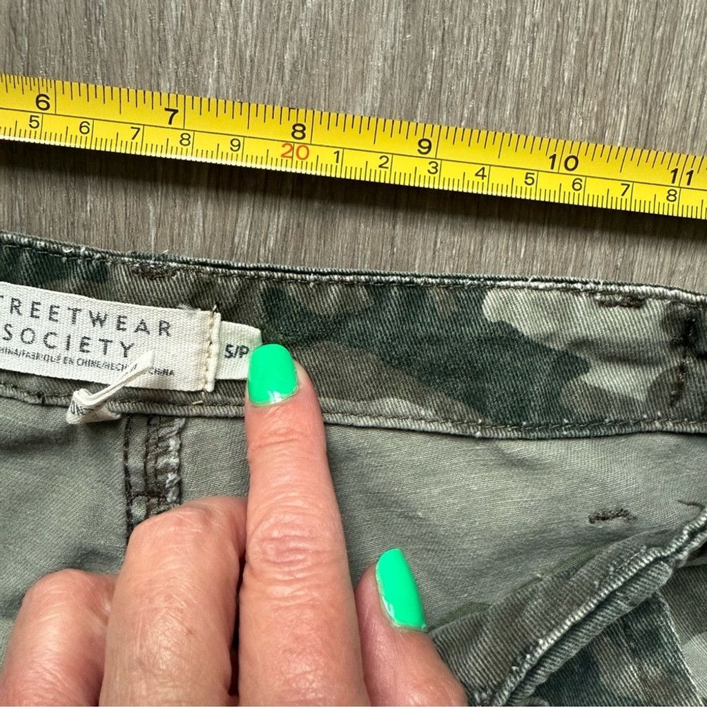 The Unbranded Brand Streetwear Society Camouflage Trousers with Red Stripe Size 26" / US 2 / IT 38 - 4 Thumbnail