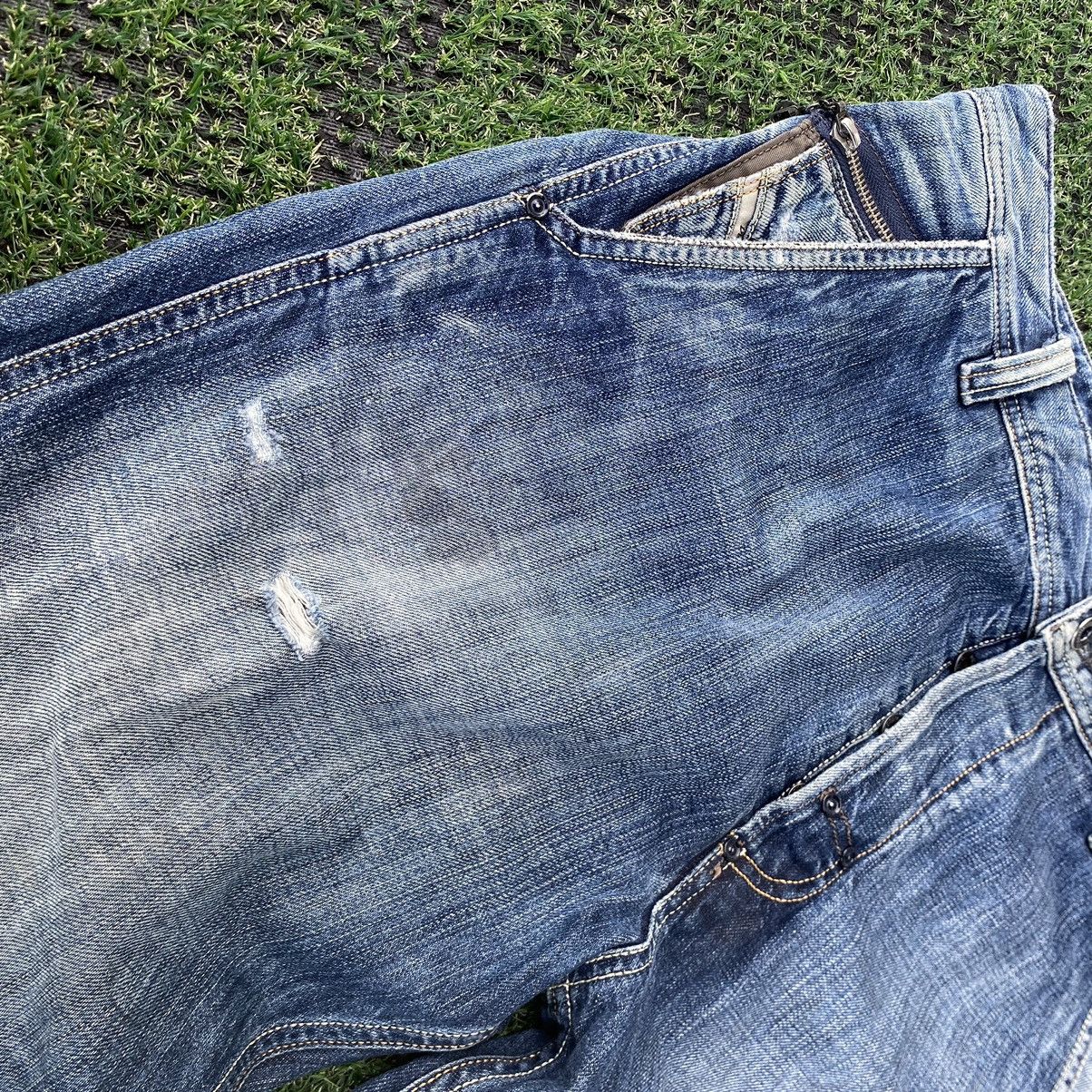 Diesel Thrashed Vintage Diesel Distressed Denim ERD GRUNGE GRAIL Size US 34 / EU 50 - 7 Thumbnail