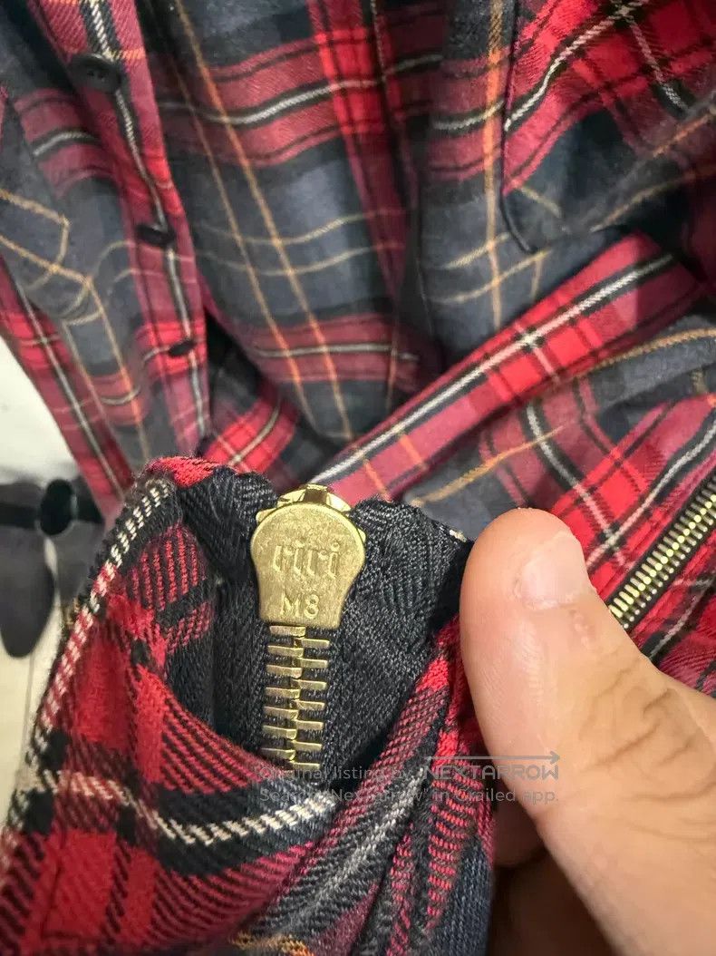 Fear of God fear of god The second season is dark red and shoulder Size US S / EU 44-46 / 1 - 7 Thumbnail