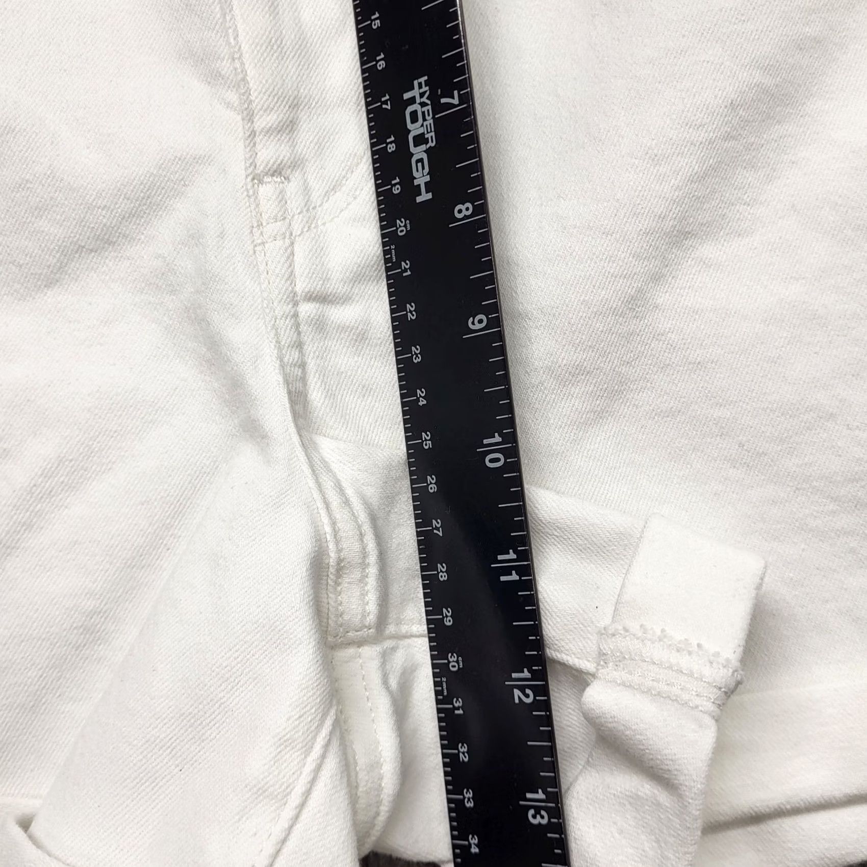 American Eagle Outfitters NWT American Eagle Outfitters Mom Shorts Women's Size 16 33W Natural Super Hi Rise Stretch Denim Beige 5-Pocket Regular Mens Size 38" / US 16 / IT 52 - 7 Thumbnail
