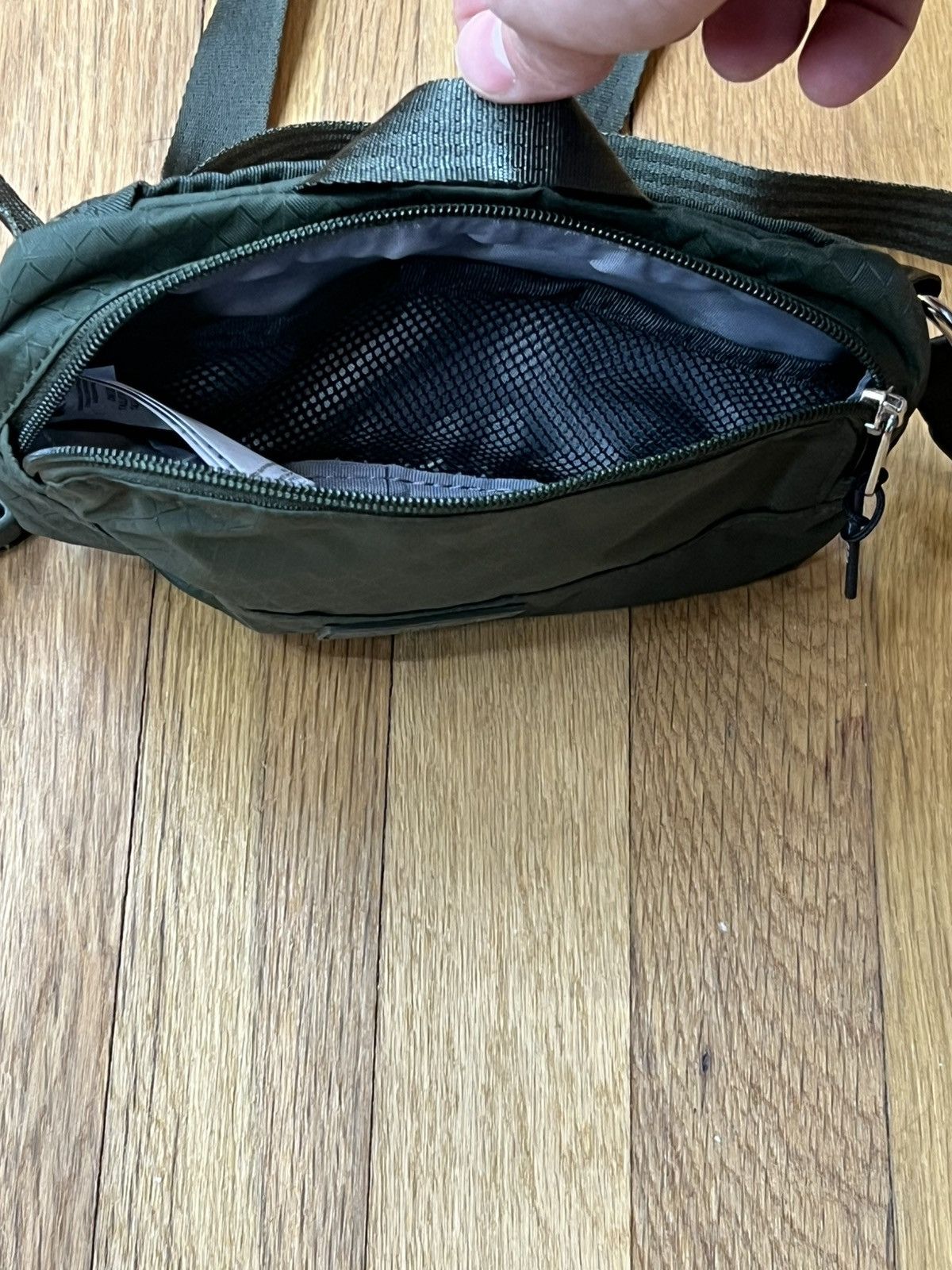 Athleta Athleta Excursion Dark Green Mini Belt Bag Waist Bag Purse Size ONE SIZE - 3 Thumbnail