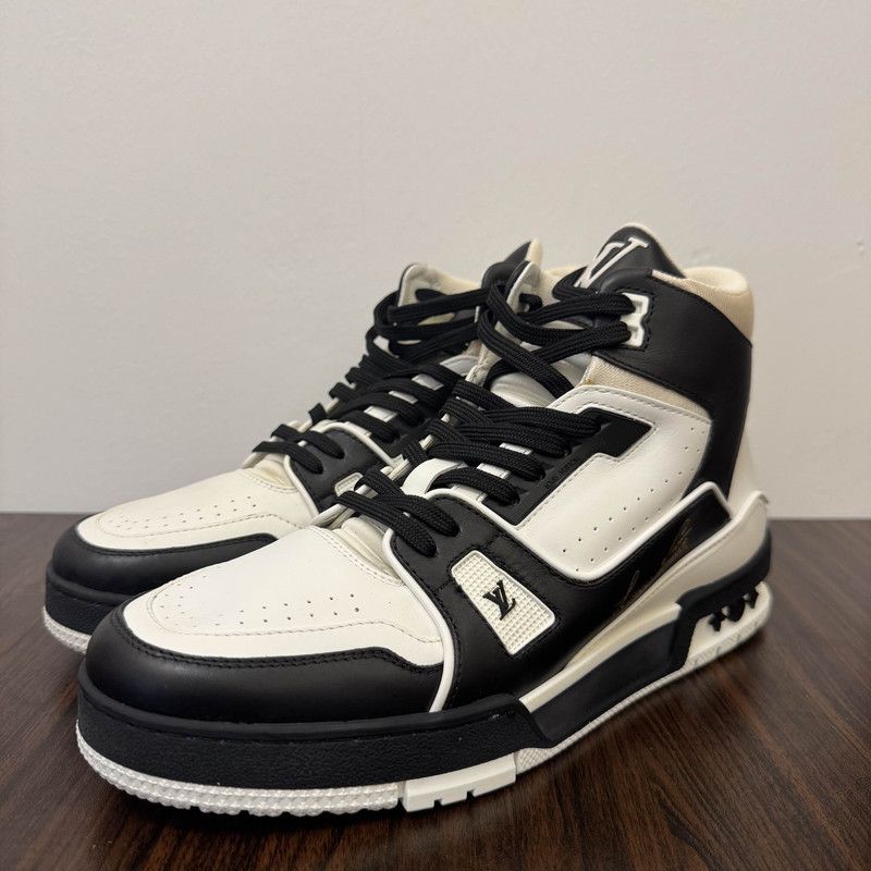 Louis Vuitton Louis Vuitton Stylish Black and White Trainers 0079 Size US 9 / EU 42 - 1 Thumbnail